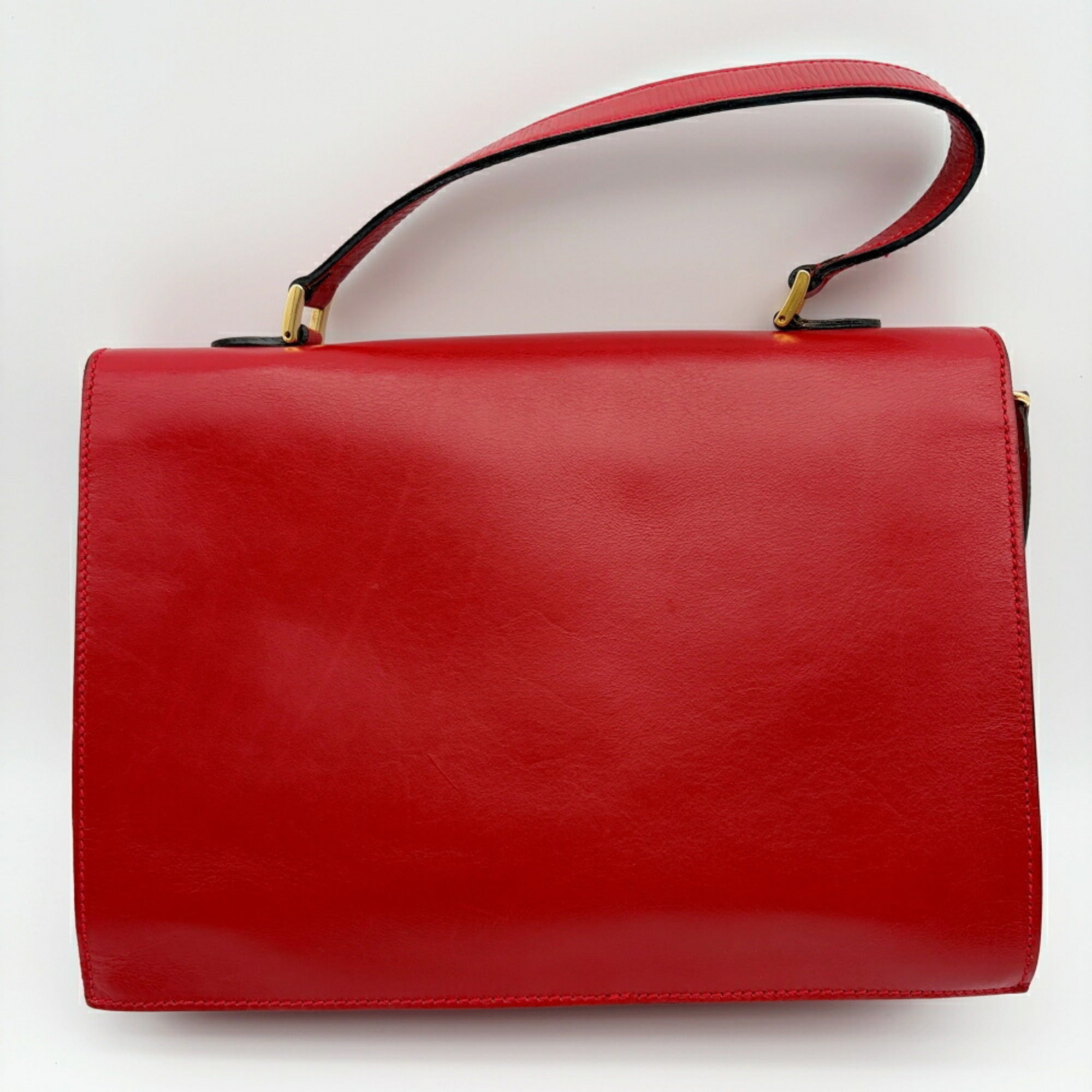 Fendi Red Color Leather Shoulder Bag (Pre-Owned)