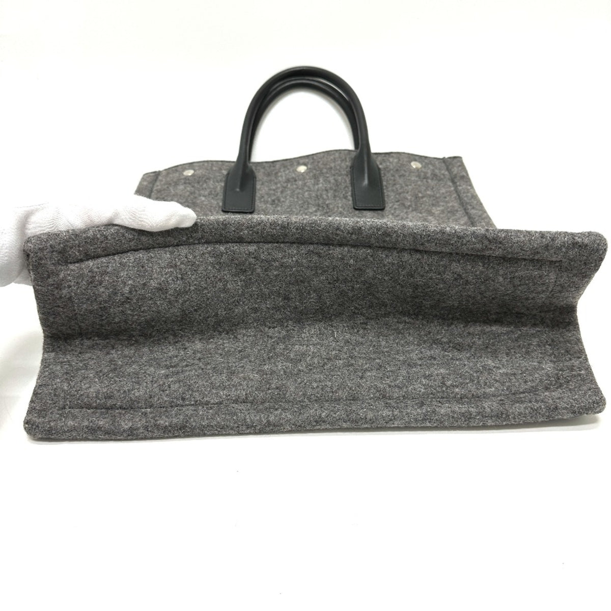 Saint Laurent Gray Other Tote Bag (Pre-Owned)