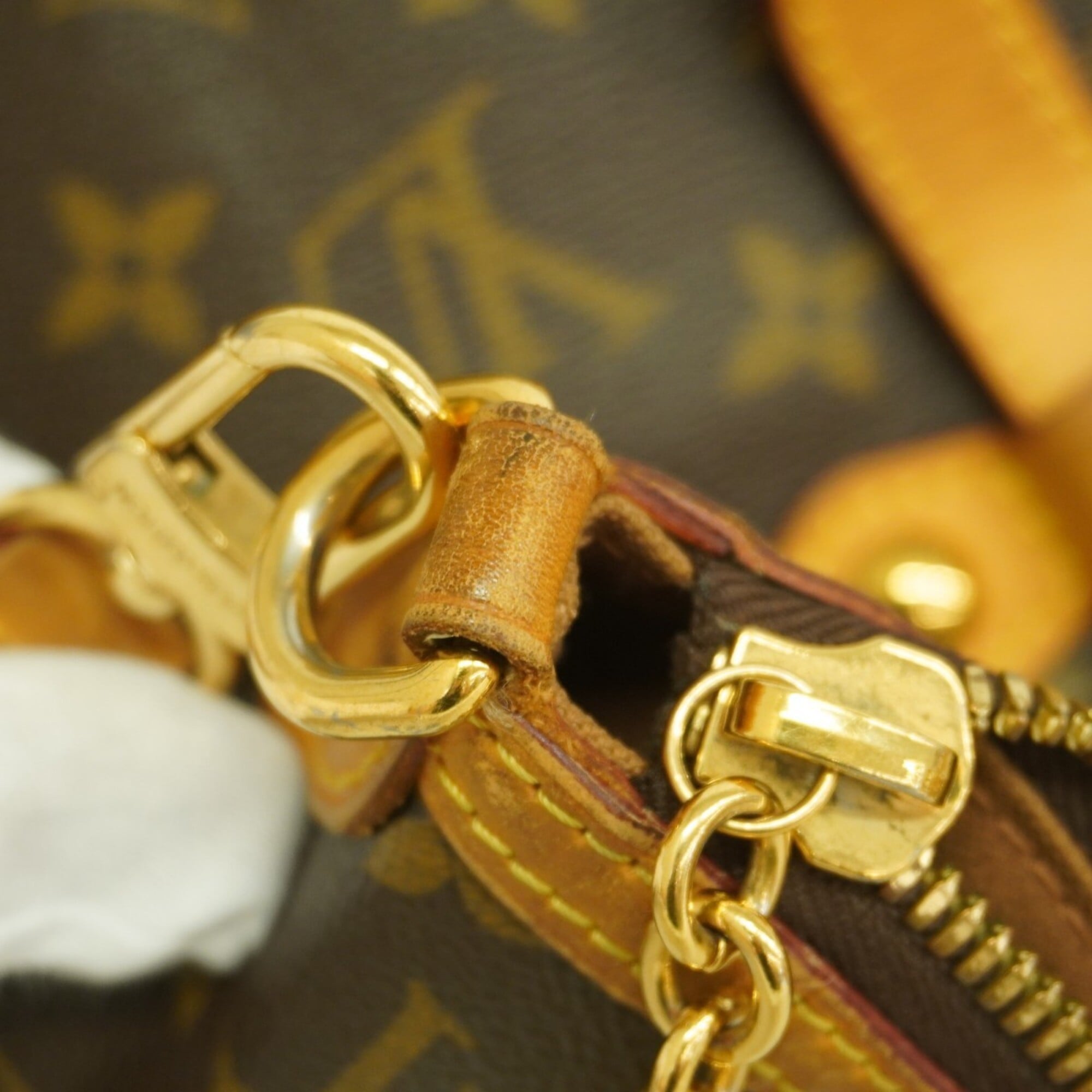 Louis Vuitton Brown Handbag (Pre-Owned)