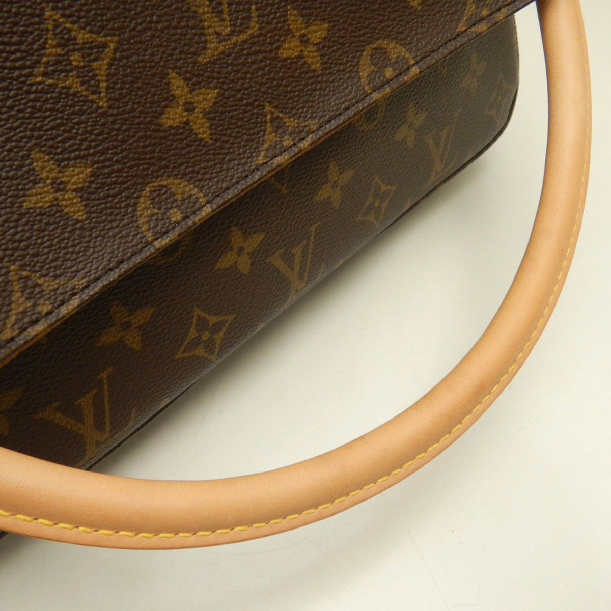 Louis Vuitton Brown Monogram Canvas Shoulder Bag (Pre-Owned)