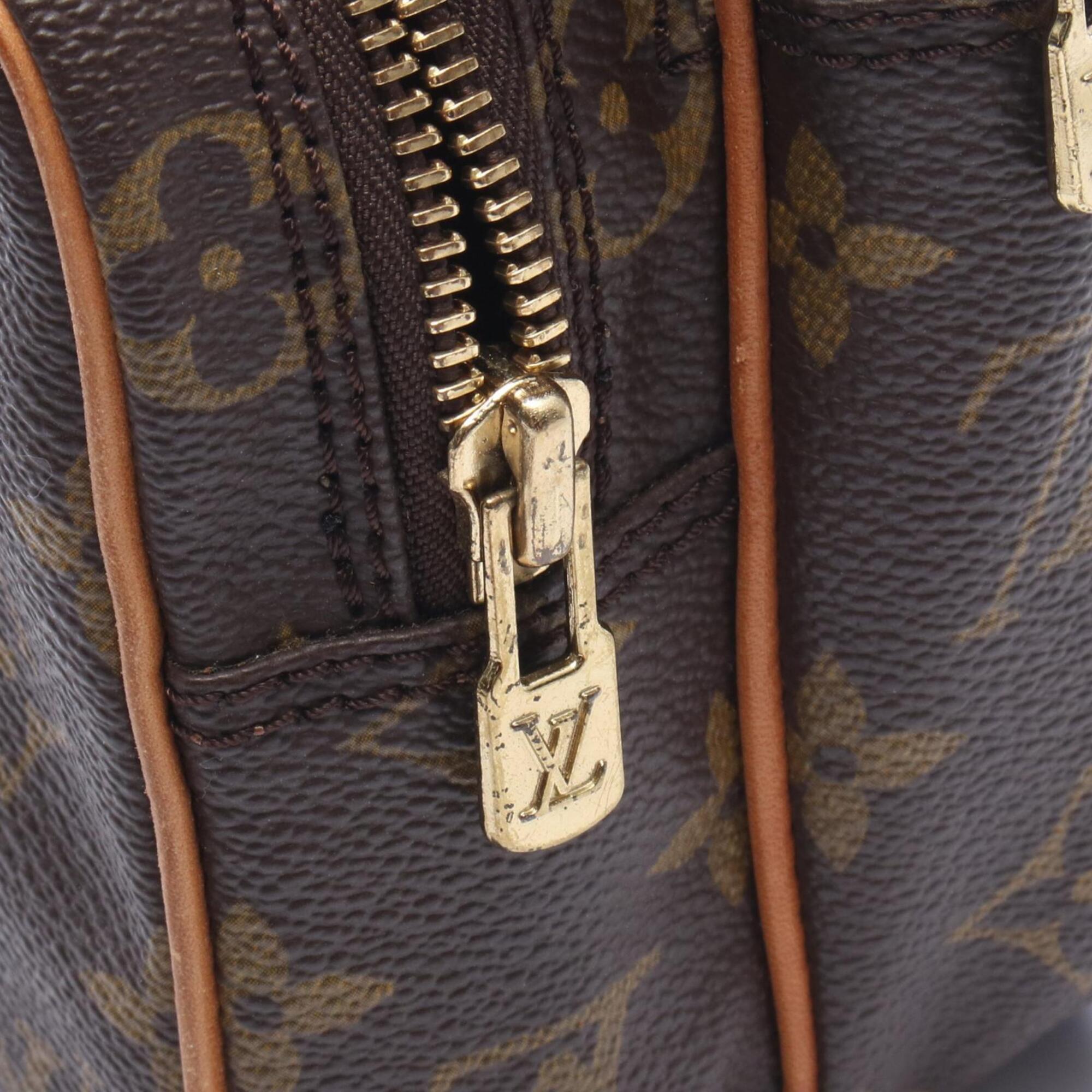 Louis Vuitton Brown Monogram Monogram Handbag Shoulder Bag (Pre-Owned)