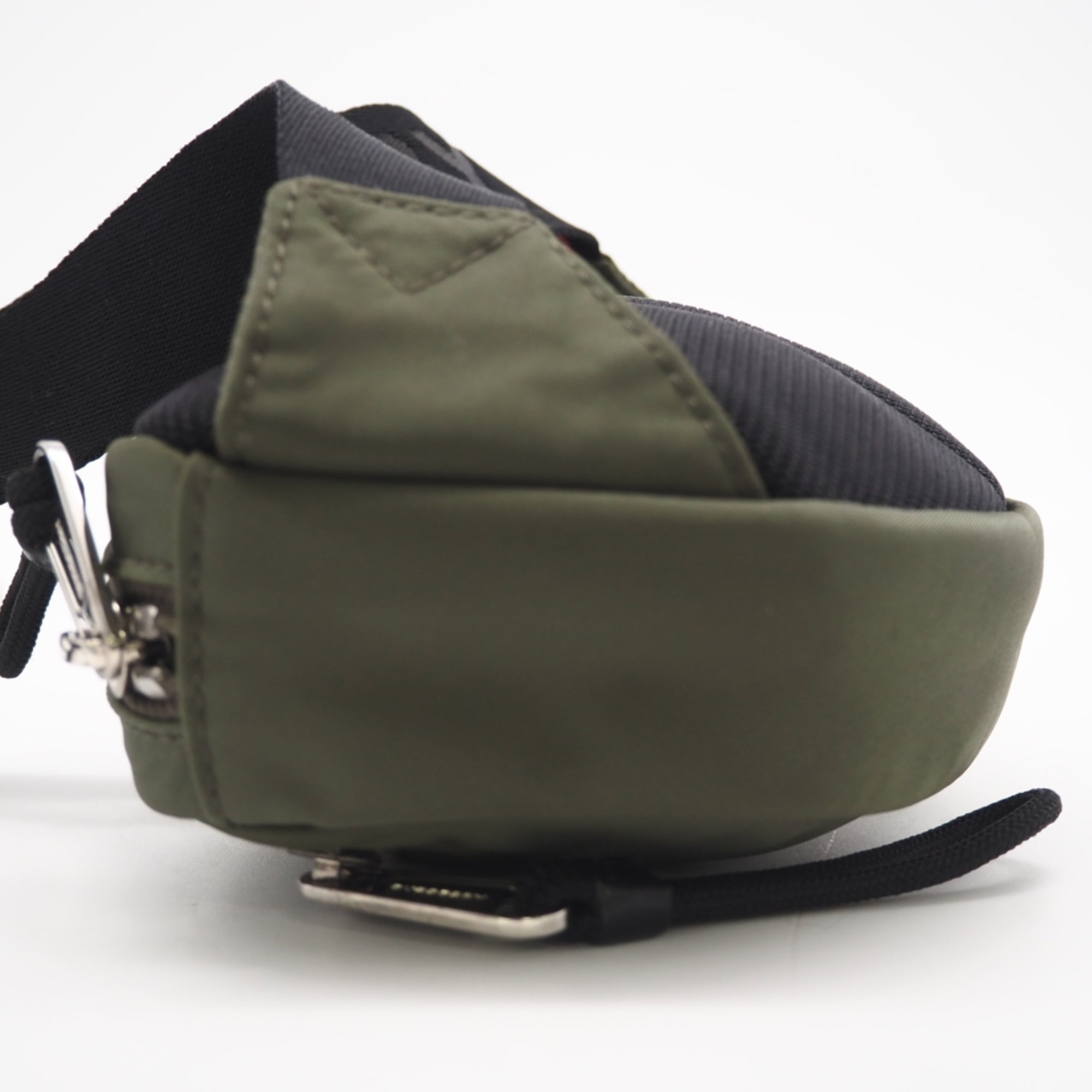Burberry Black Khaki White Nylon Fanny Pack (Pre-Owned)