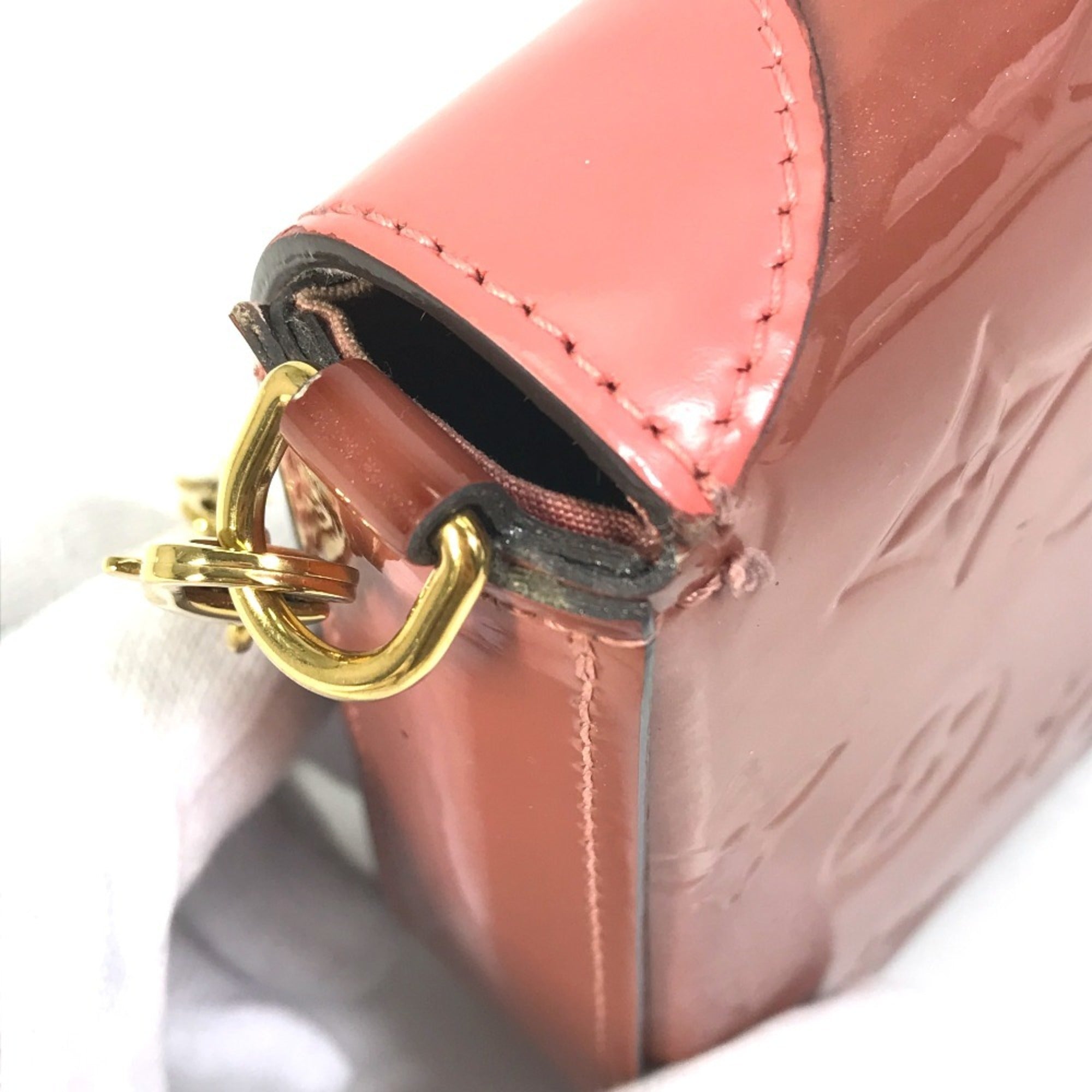 Louis Vuitton Monogram Vernis Pink Patent Leather Pochette Shoulder Bag (Pre-Owned)