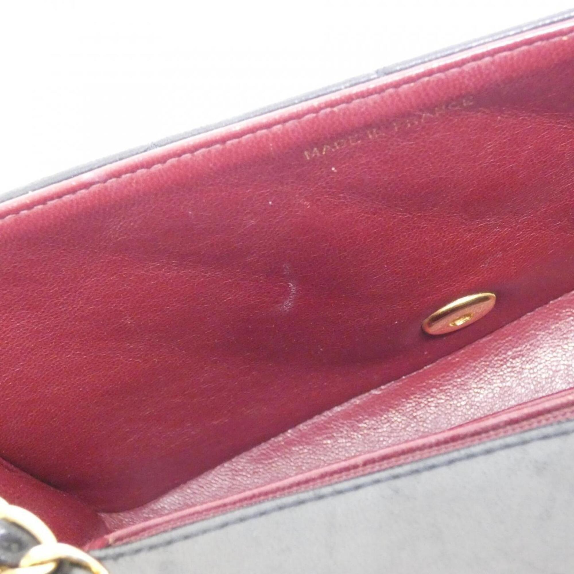 Chanel Black Leather Shoulder Bag (Pre-Owned)