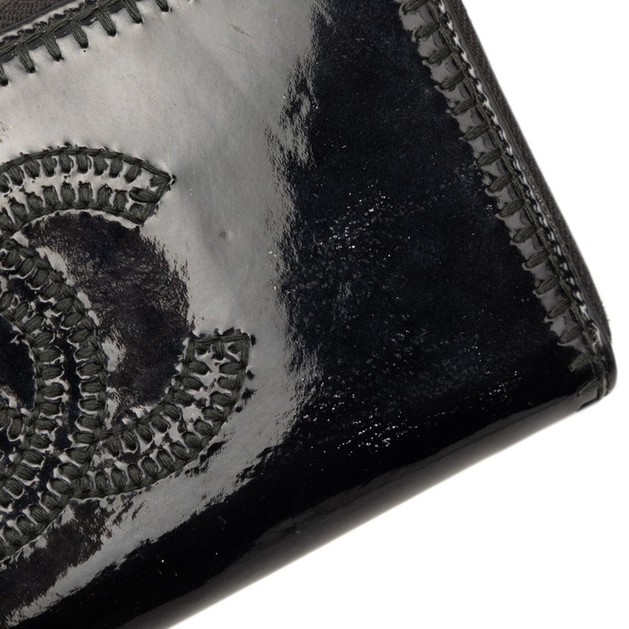 Chanel Black Patent Leather Long Wallet (Bi-Fold) (Pre-Owned)