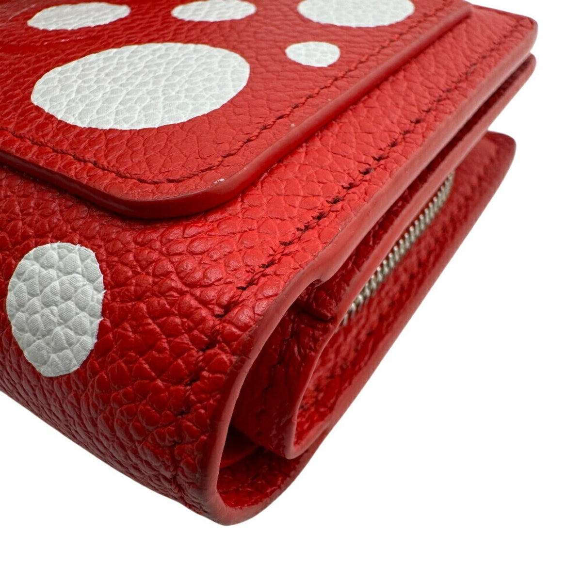 Louis Vuitton Monogram Empreinte Red Color White Leather Wallet (Bi-Fold) (Pre-Owned)