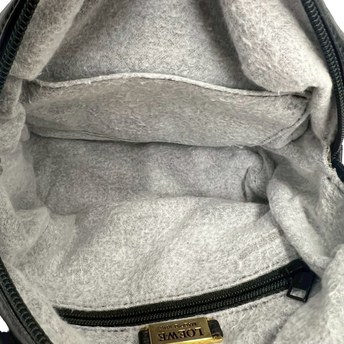 Loewe Black Leather Boston Bag Handbag (Pre-Owned)