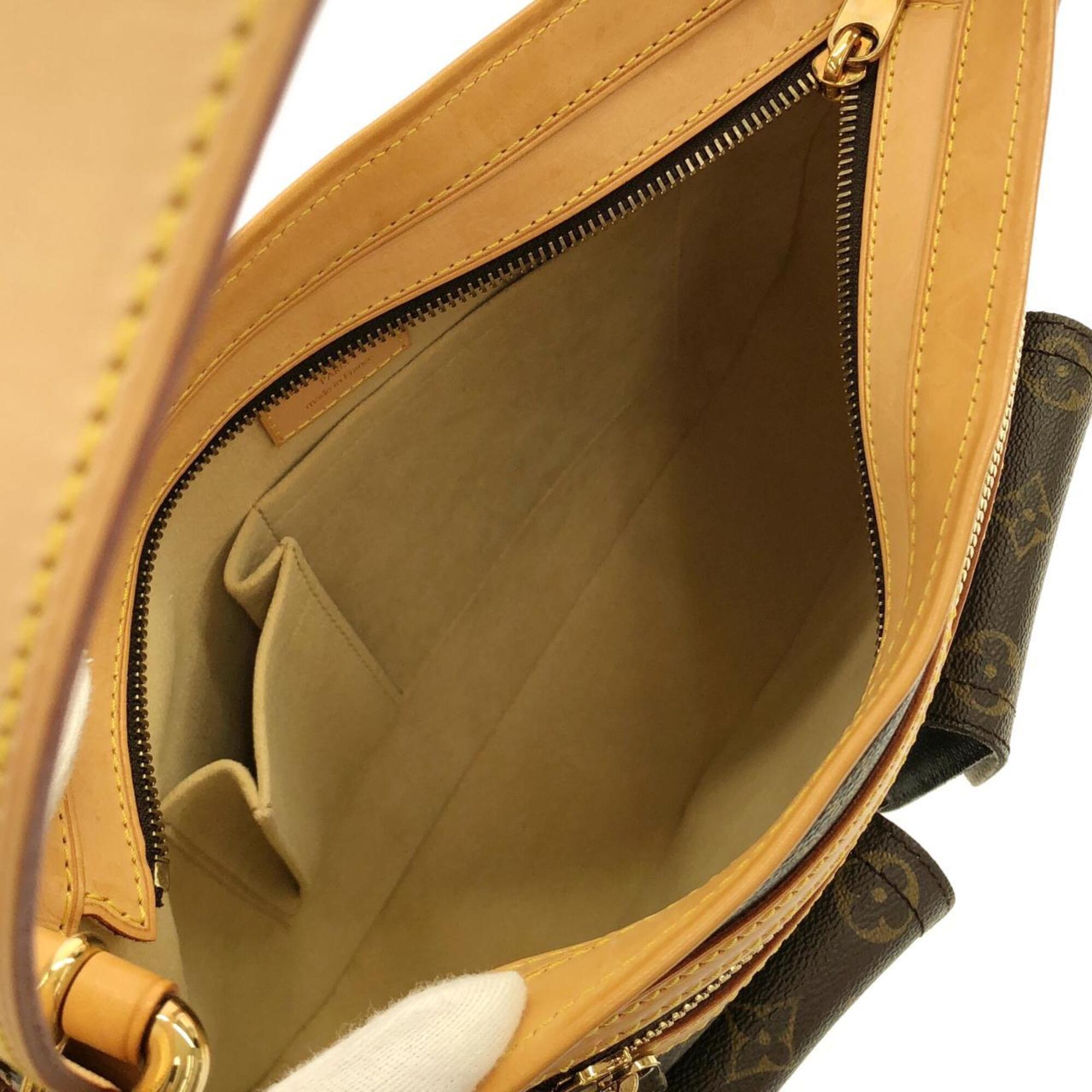 Louis Vuitton Marron Coated Canvas Shoulder Bag (Pre-Owned)