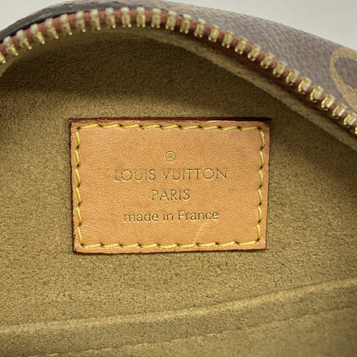 Louis Vuitton Brown Shoulder Bag (Pre-Owned)