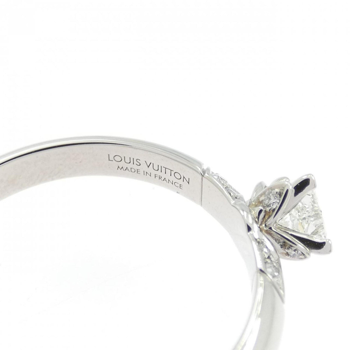 Louis Vuitton Platinum 950 Band Ring (Pre-Owned)