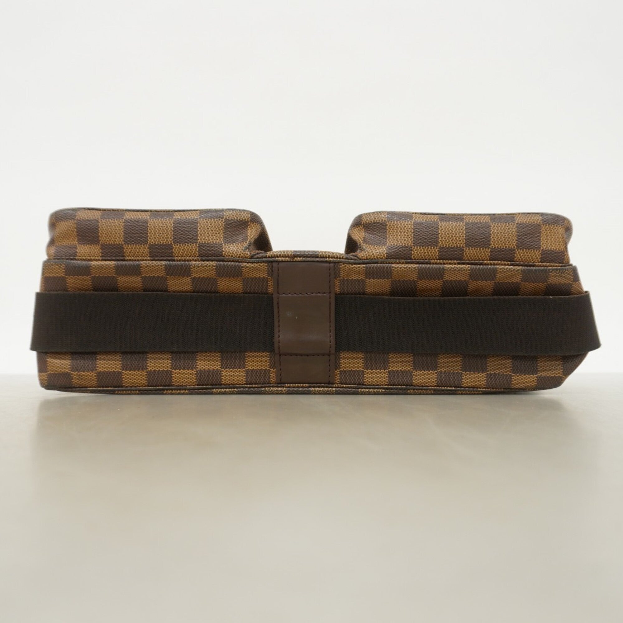 Louis Vuitton Ebene Handbag (Pre-Owned)