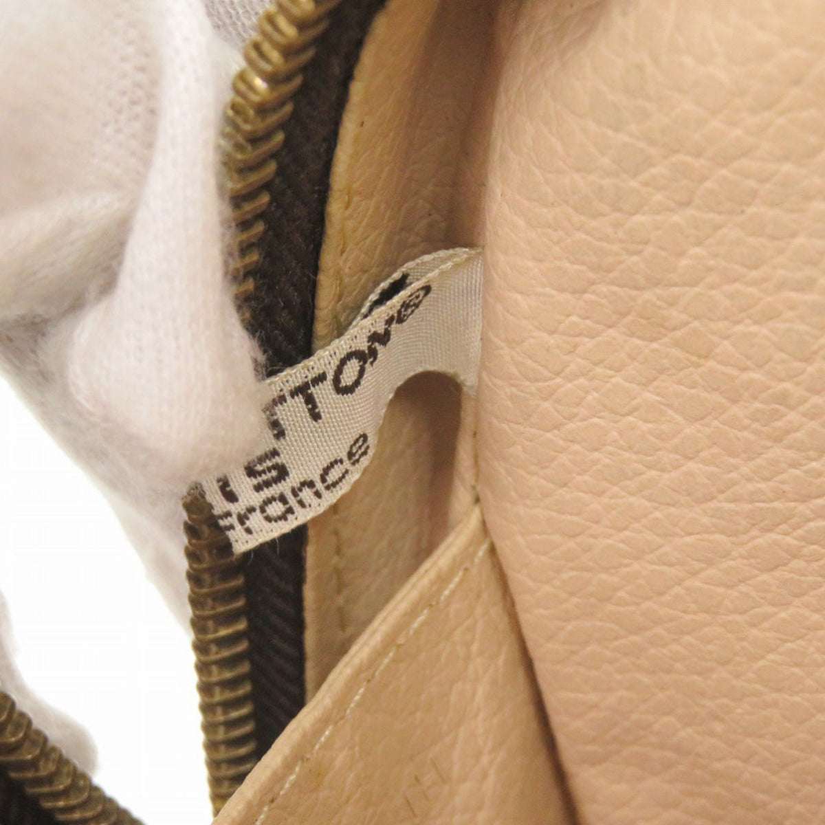 Louis Vuitton Brown Monogram Monogram Pouch (Pre-Owned)