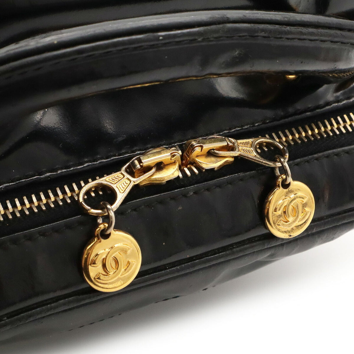 Chanel Black Patent Leather Handbag Pouch Shoulder Bag Vanity Bag (Pre-Owned)