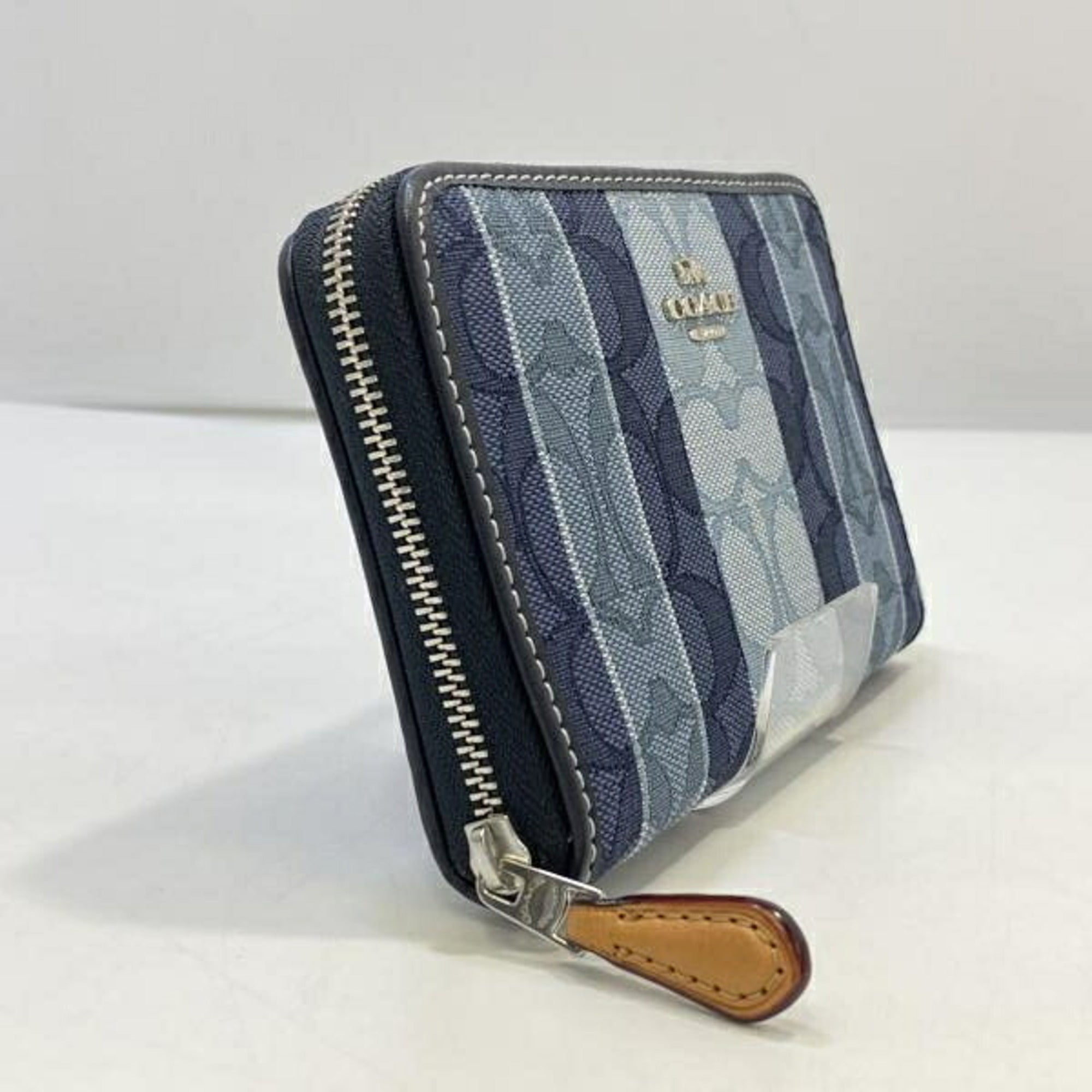 Coach Signature Blue Long Wallet (Bi-Fold) (Pre-Owned)