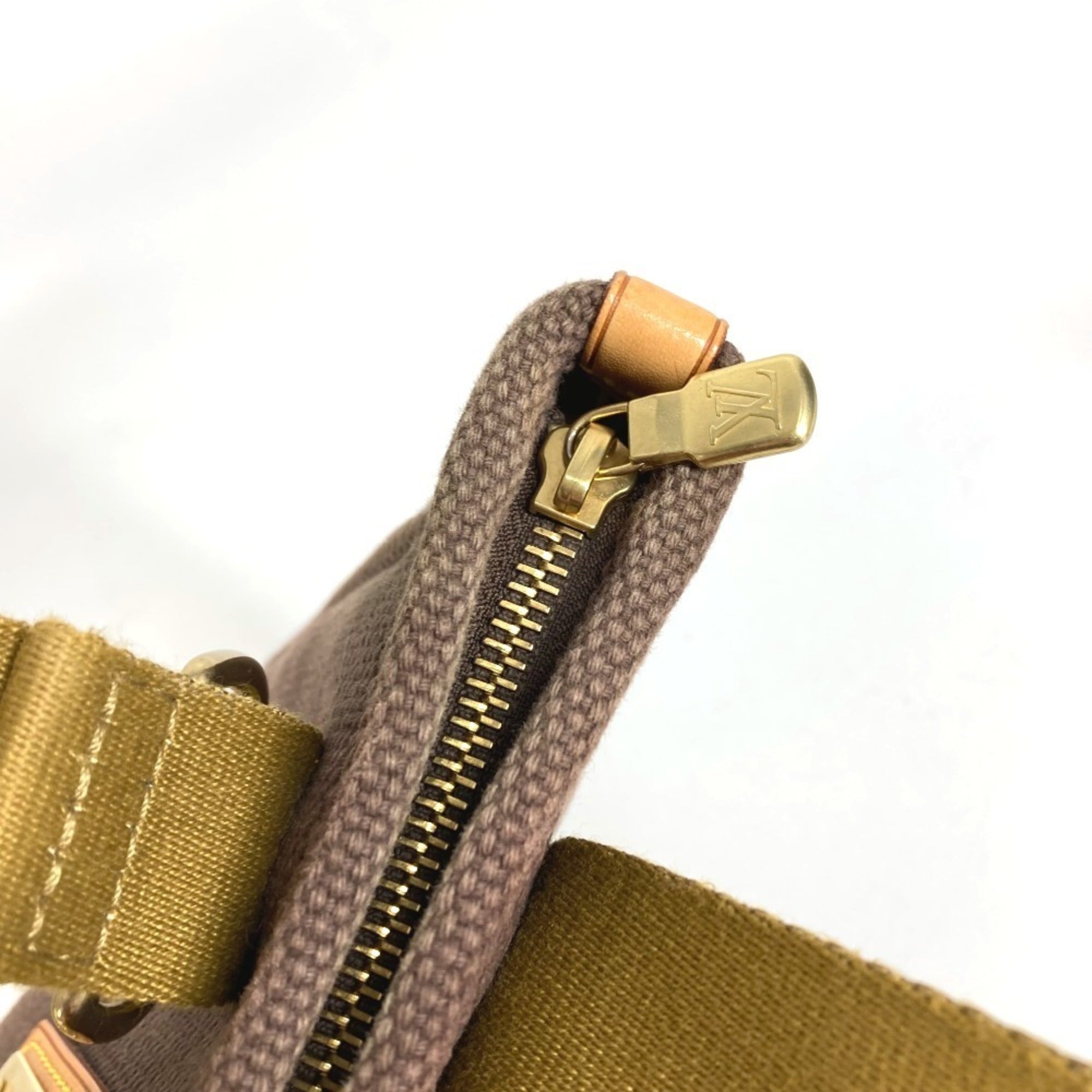 Louis Vuitton Brown Canvas Handbag Tote Bag (Pre-Owned)