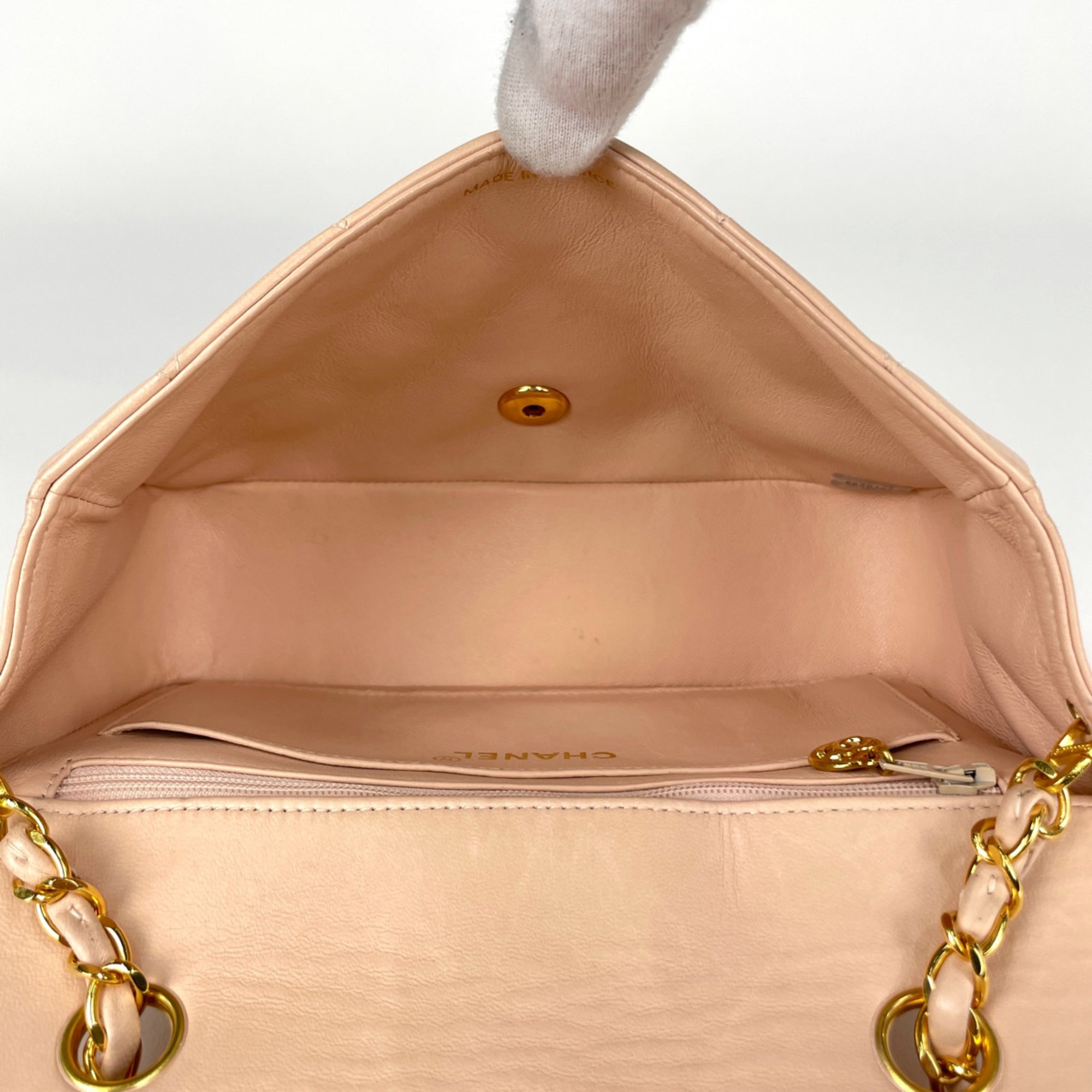 Chanel Pink Beige Leather Shoulder Bag (Pre-Owned)