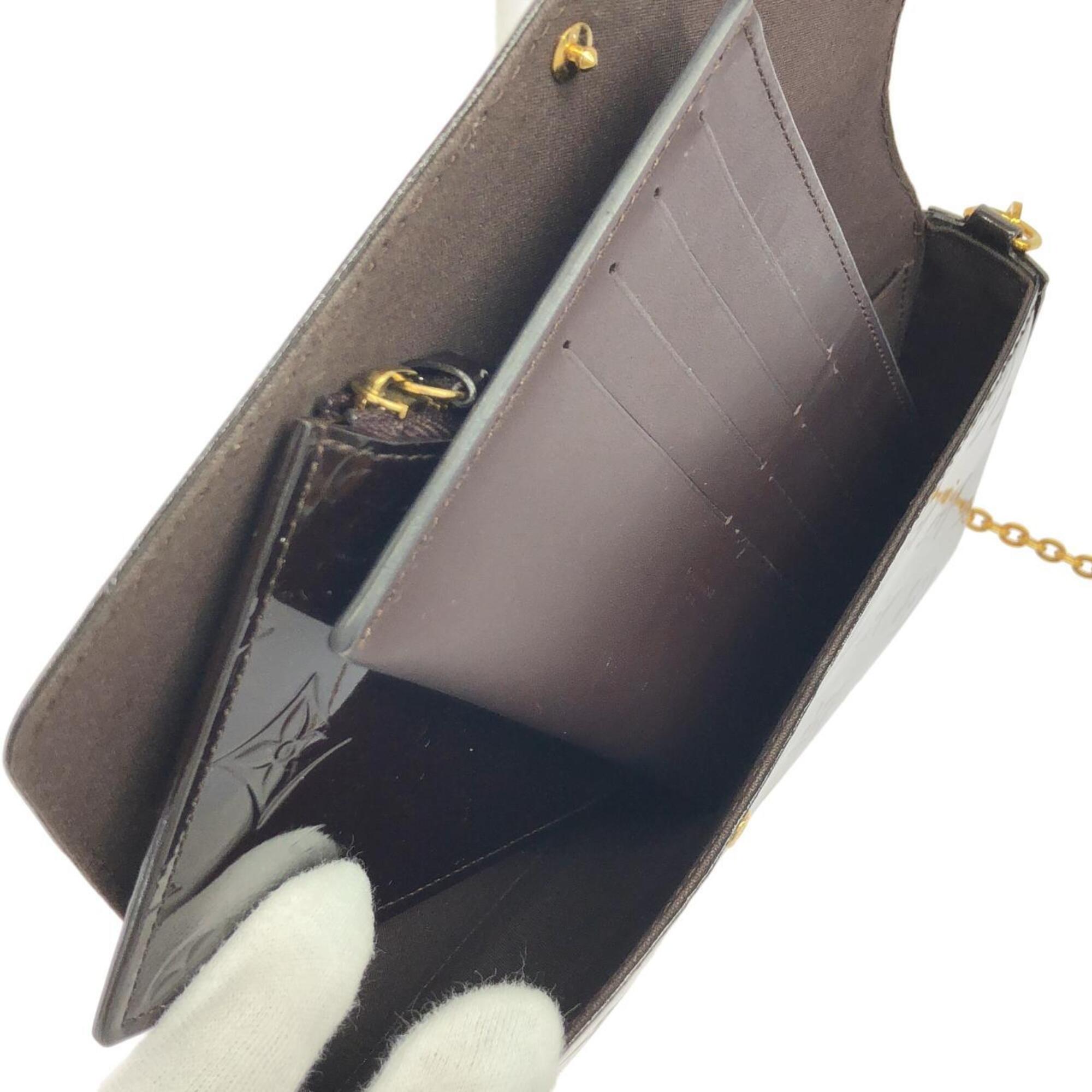 Louis Vuitton Amarante Leather Pochette Shoulder Bag (Pre-Owned)