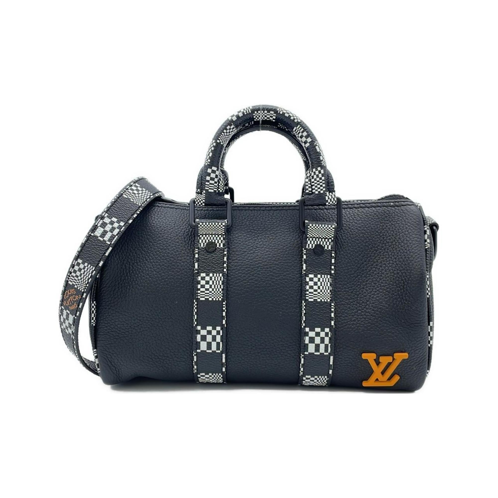 Louis Vuitton Black Leather Shoulder Bag (Pre-Owned)
