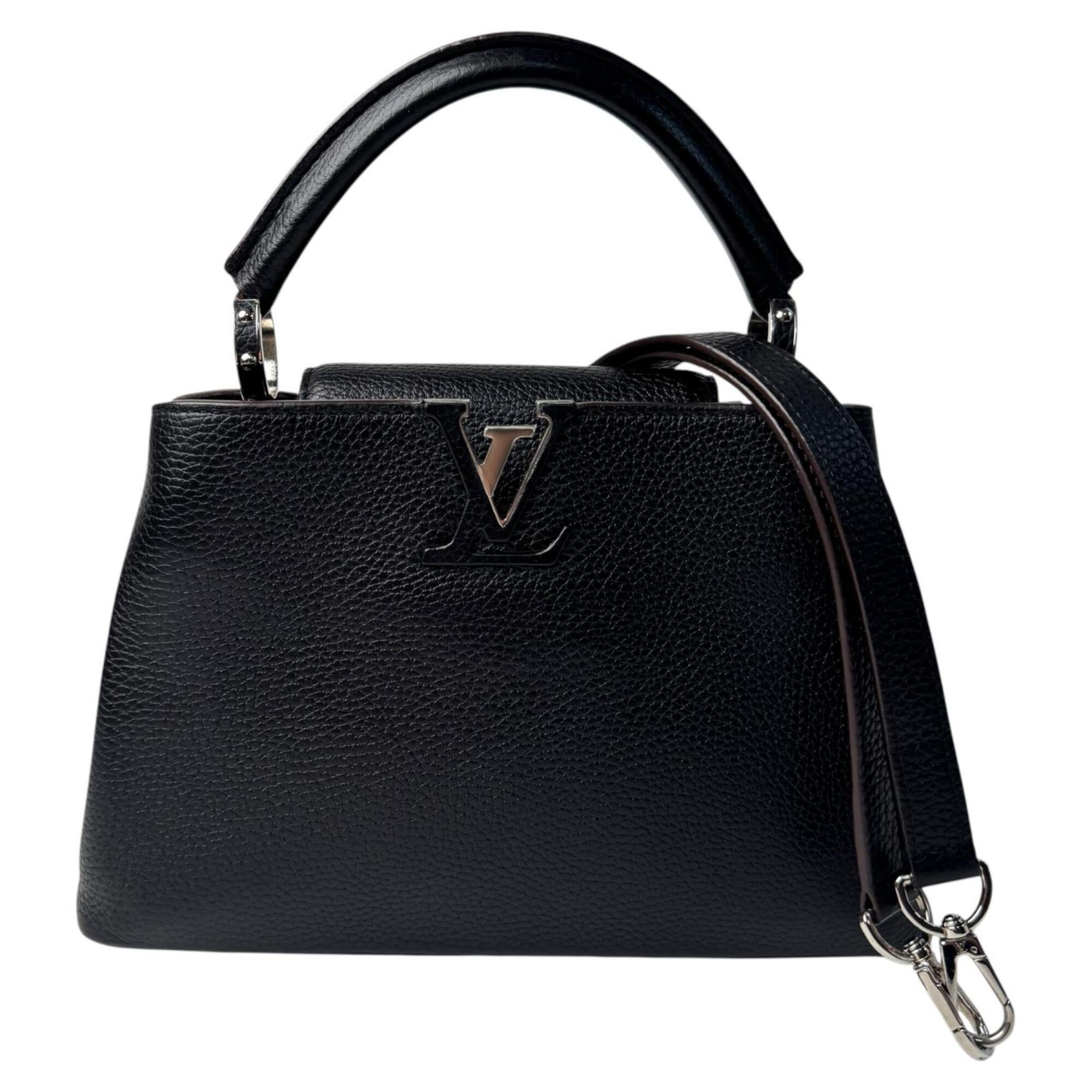 Louis Vuitton Black Leather Handbag Shoulder Bag (Pre-Owned)