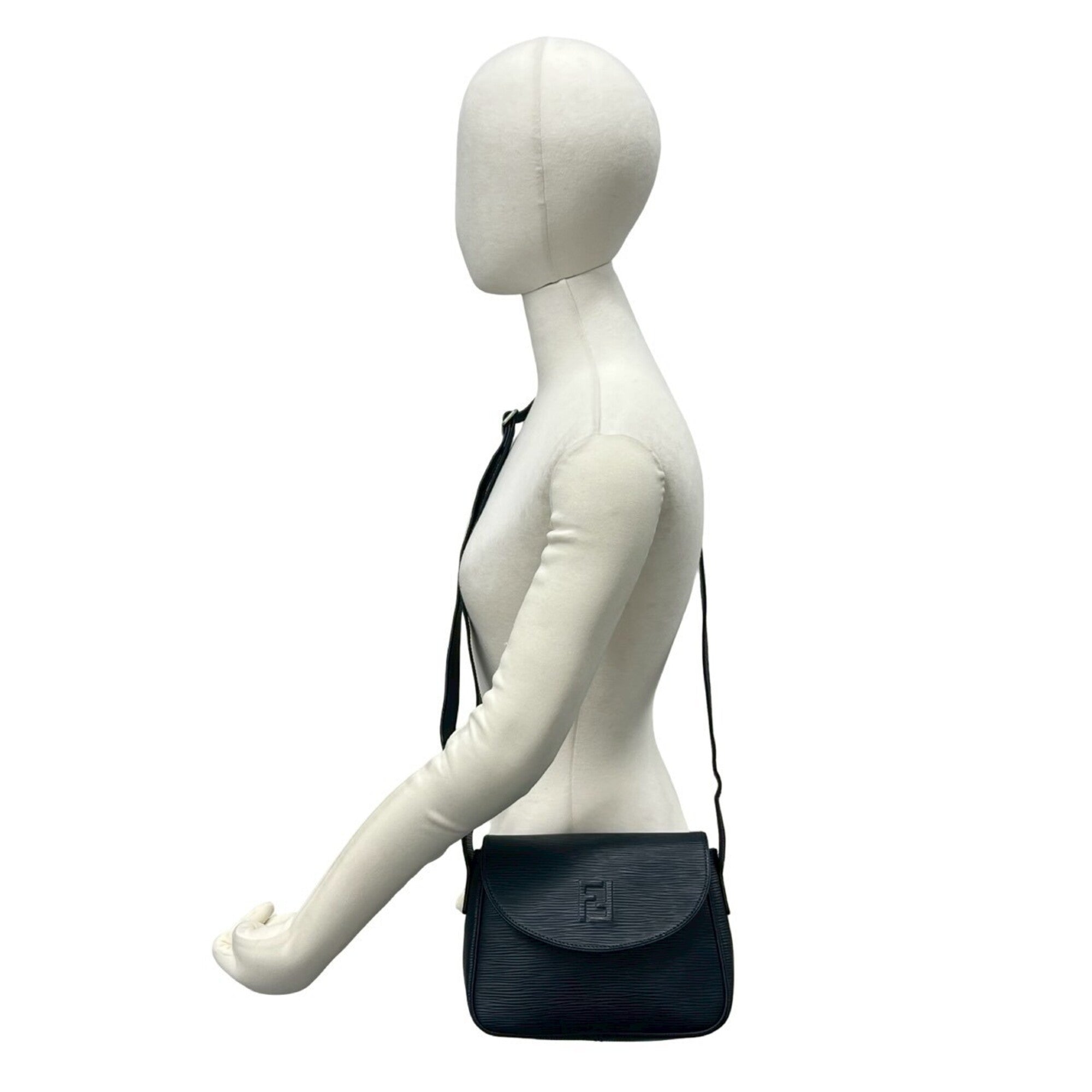 Fendi Navy Leather Pochette Shoulder Bag (Pre-Owned)