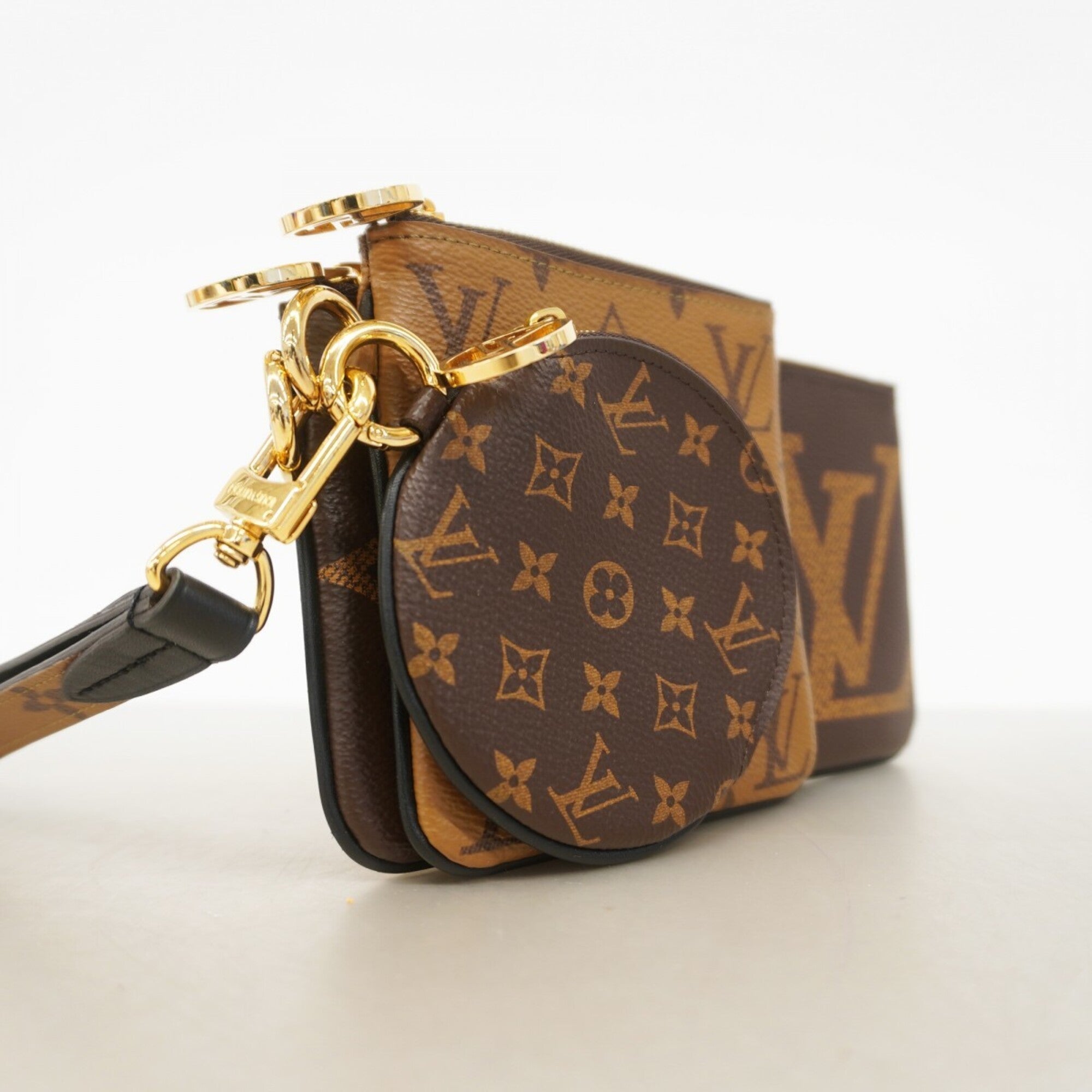 Louis Vuitton Brown Pouch (Pre-Owned)