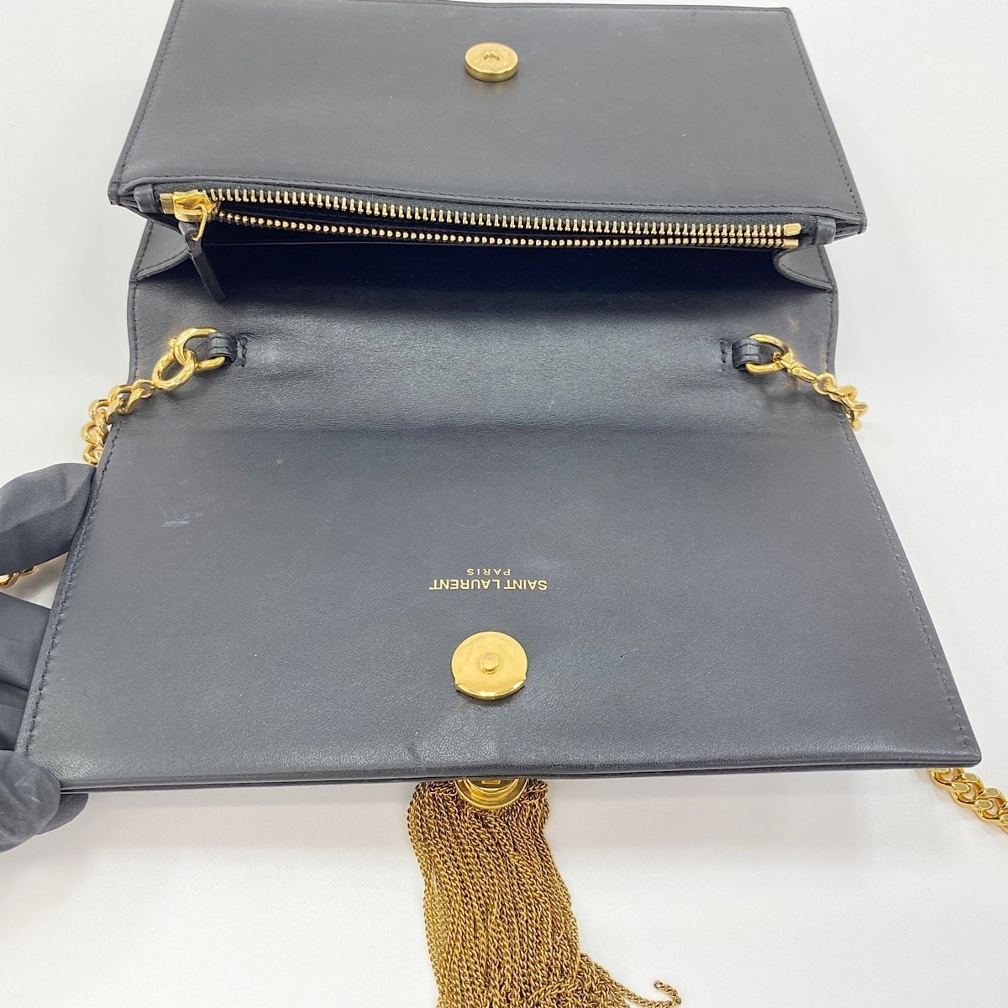 Yves Saint Laurent Black Shoulder Bag (Pre-Owned)