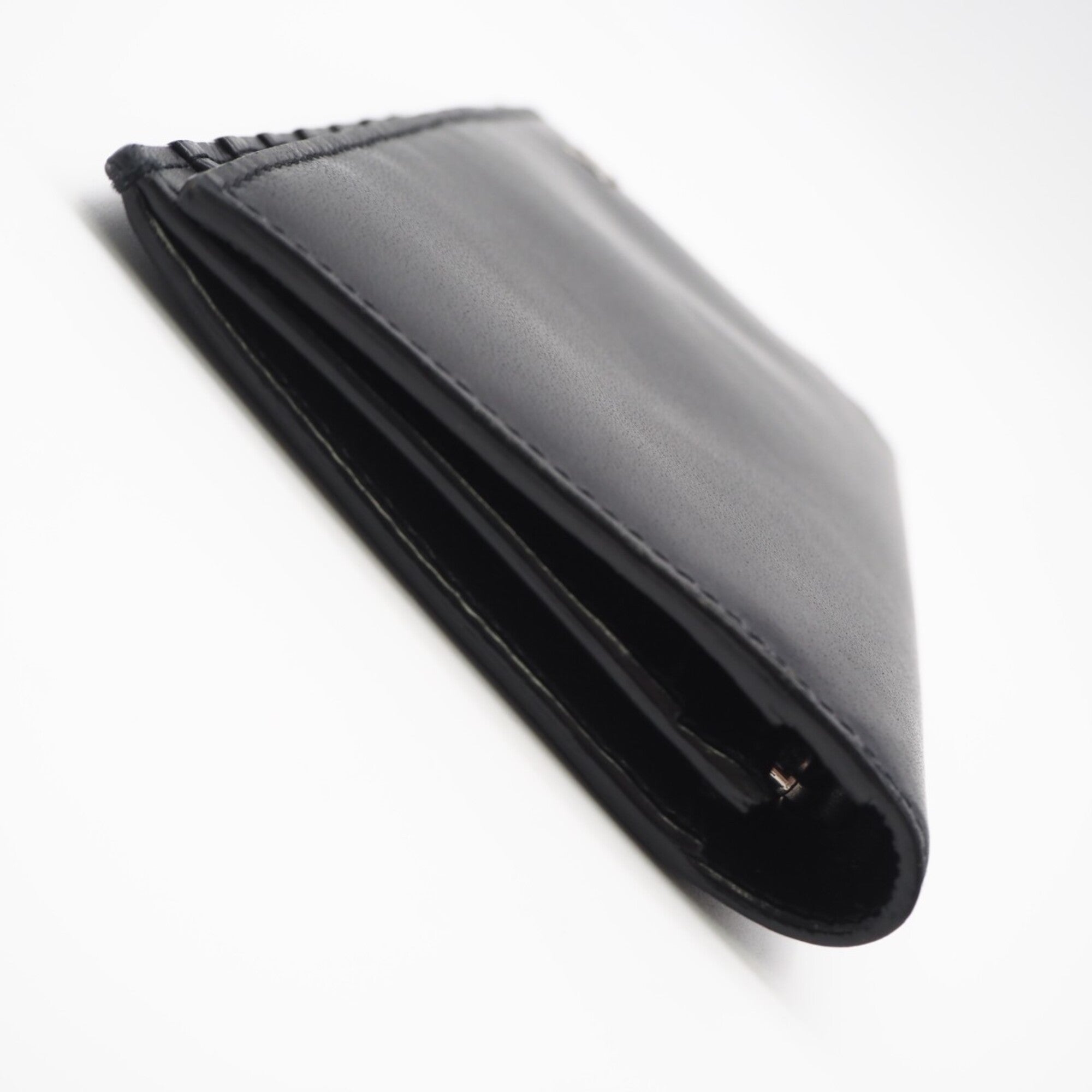 Yves Saint Laurent Black Leather Long Wallet (Bi-Fold) (Pre-Owned)