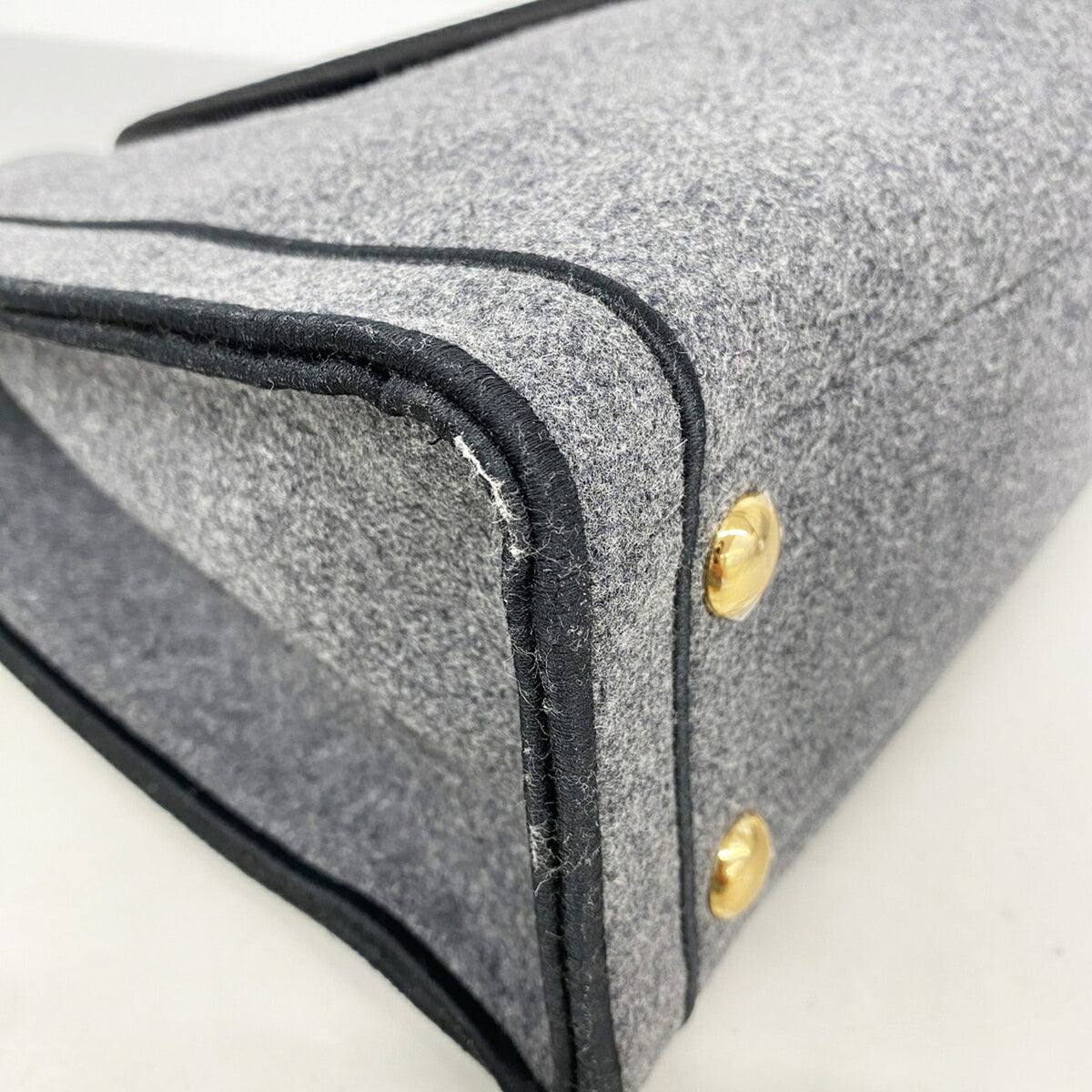 Fendi Gray Felt Tote Bag (Pre-Owned)