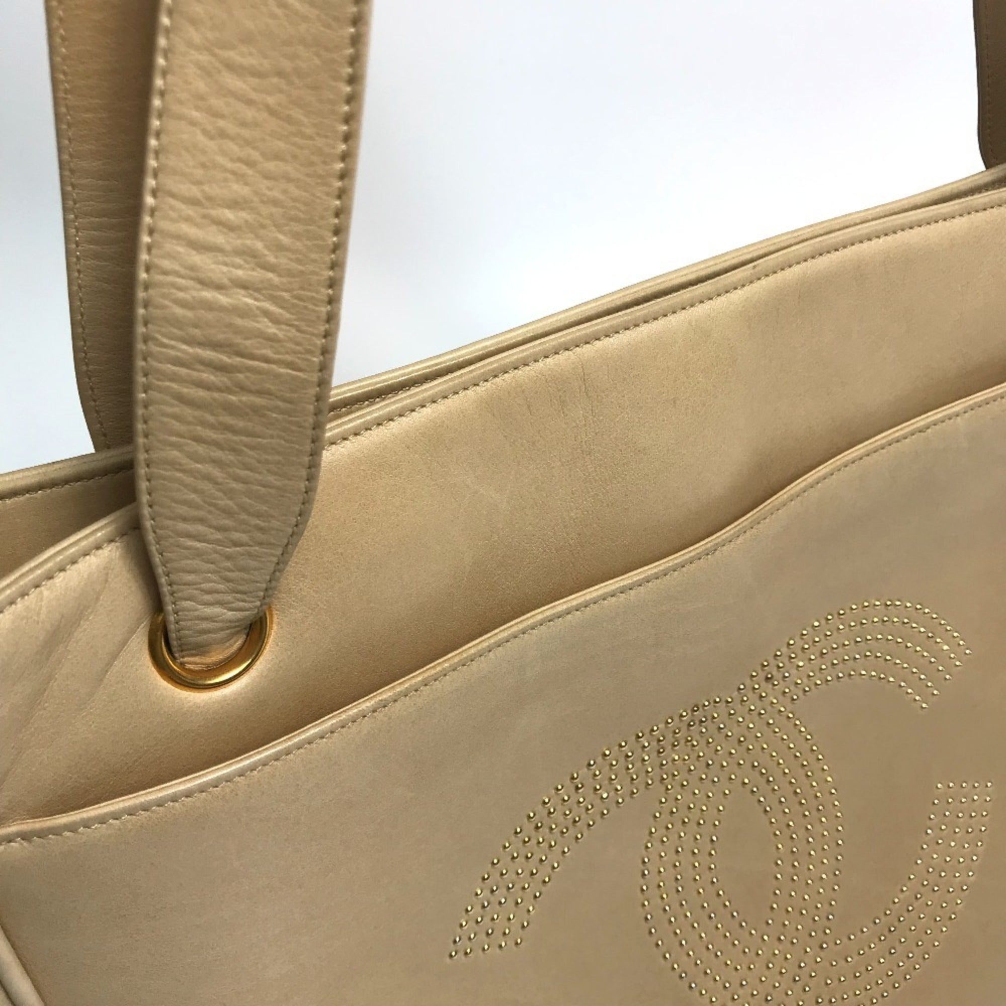 Chanel Beige Leather Shoulder Bag Tote Bag (Pre-Owned)