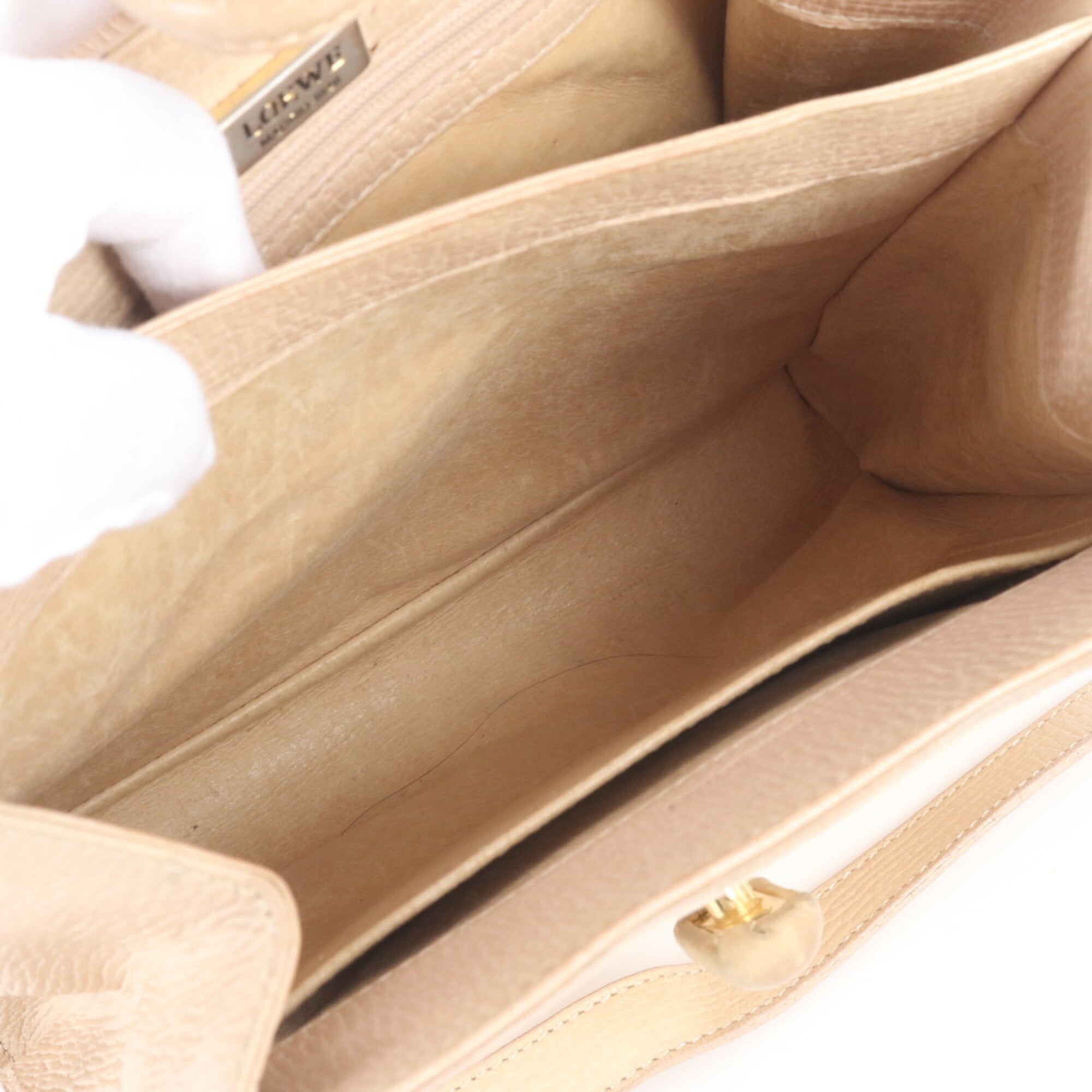 Loewe Beige Leather Shoulder Bag (Pre-Owned)