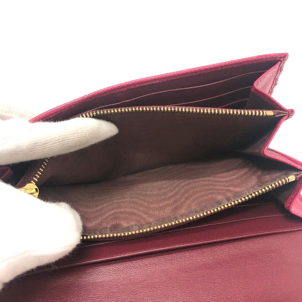 Bvlgari Red Color Leather Wallet (Bi-Fold) (Pre-Owned)