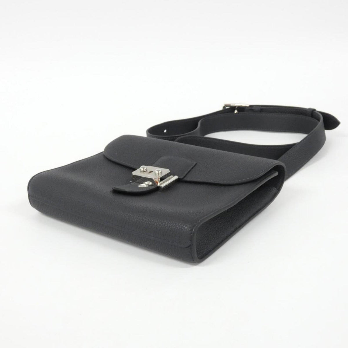 Hermes Sac A Depeche Blue Indigo Togo Leather Shoulder Bag (Pre-Owned)