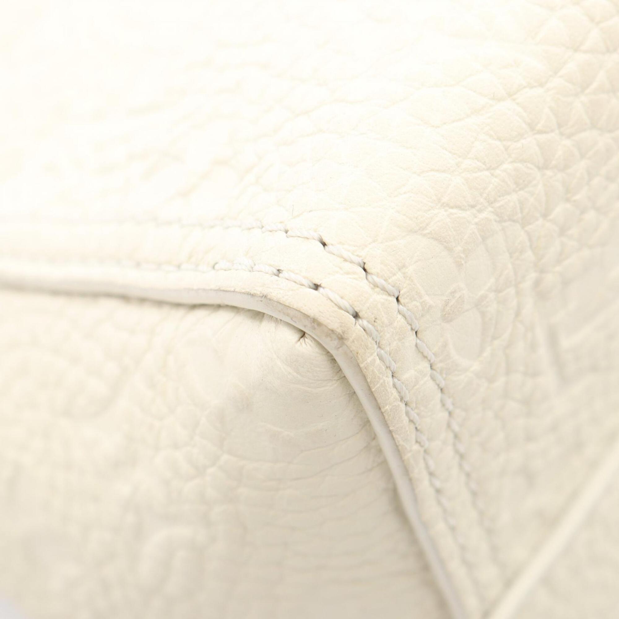 Louis Vuitton White Monogram Leather Handbag Shoulder Bag (Pre-Owned)