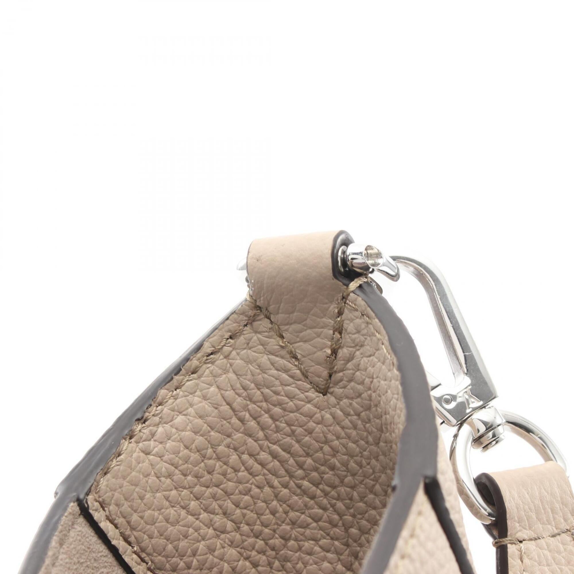 Louis Vuitton Beige Galle Mahina Leather Leather Handbag Shoulder Bag (Pre-Owned)