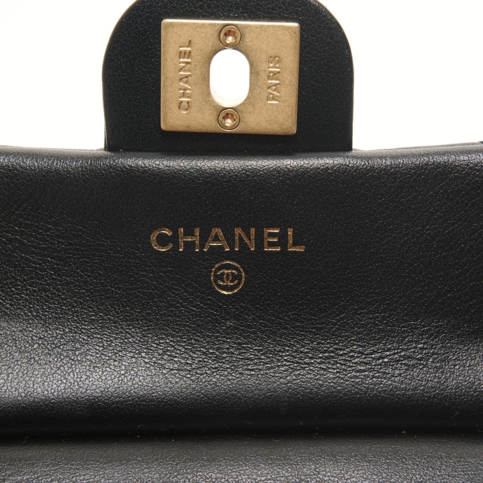 Chanel Matelasse Black Clear Chain/Shoulder Wallet (Pre-Owned)