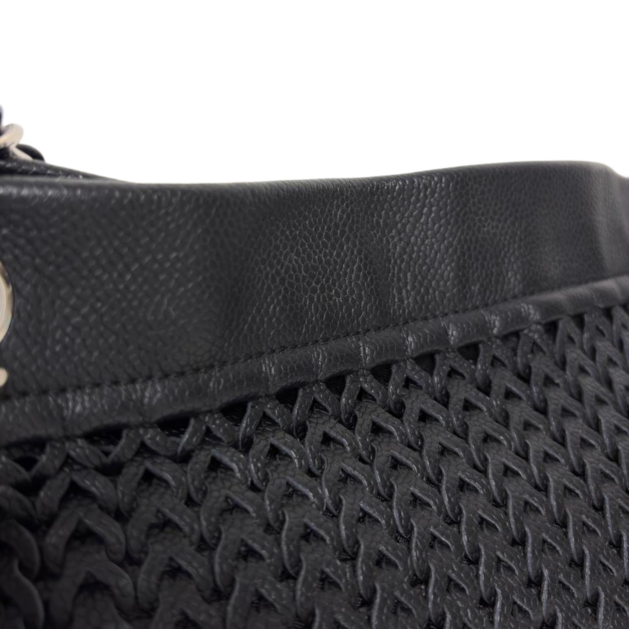 Chanel Black Grained Calfskin Tote Bag (Pre-Owned)