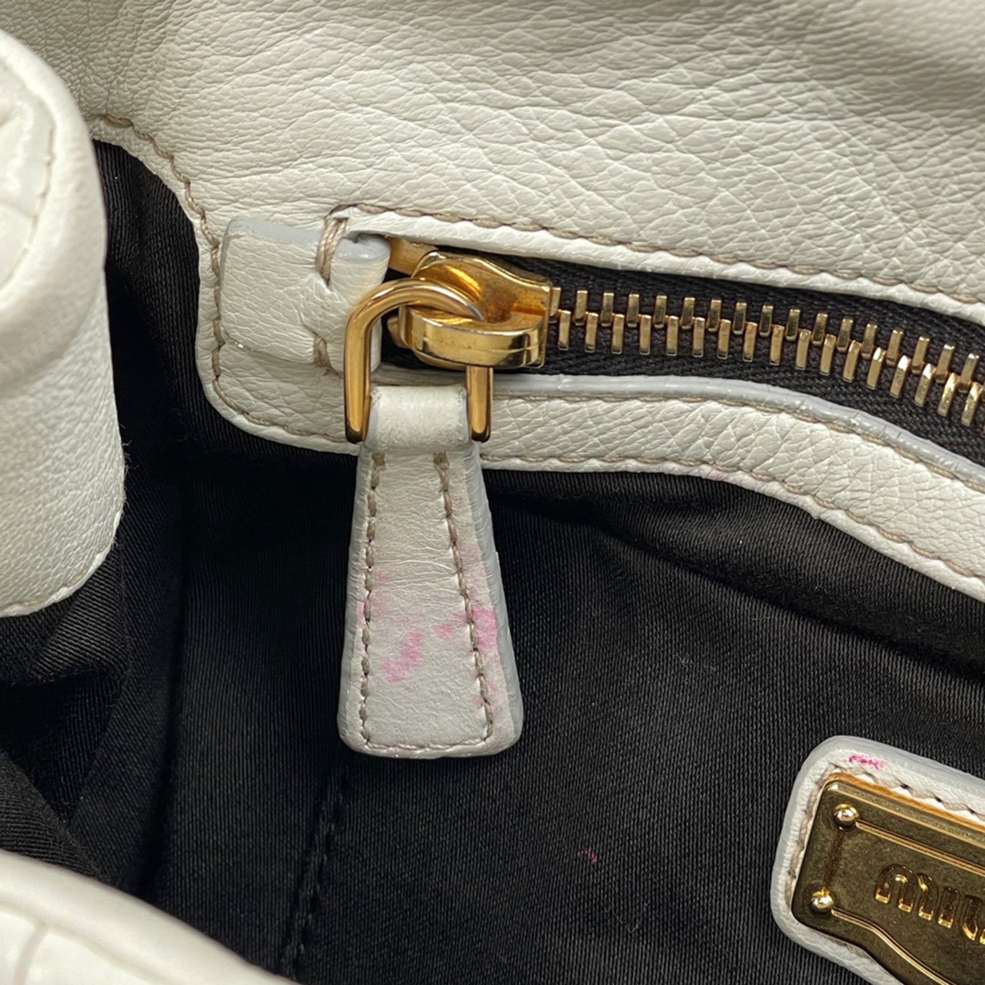 Miu Miu Matelasse White Leather Handbag Shoulder Bag (Pre-Owned)