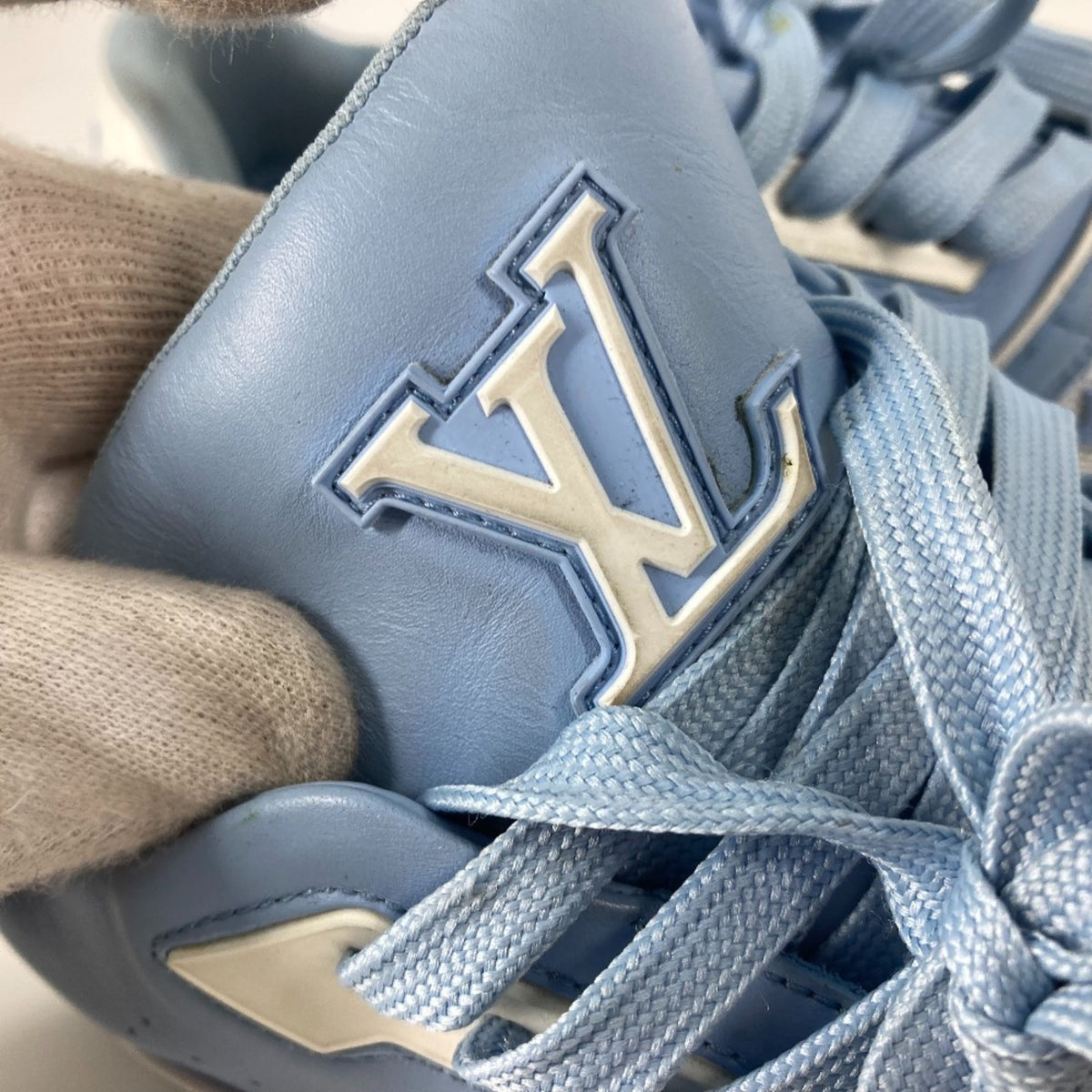Louis Vuitton Blue White Sneakers (Pre-Owned)