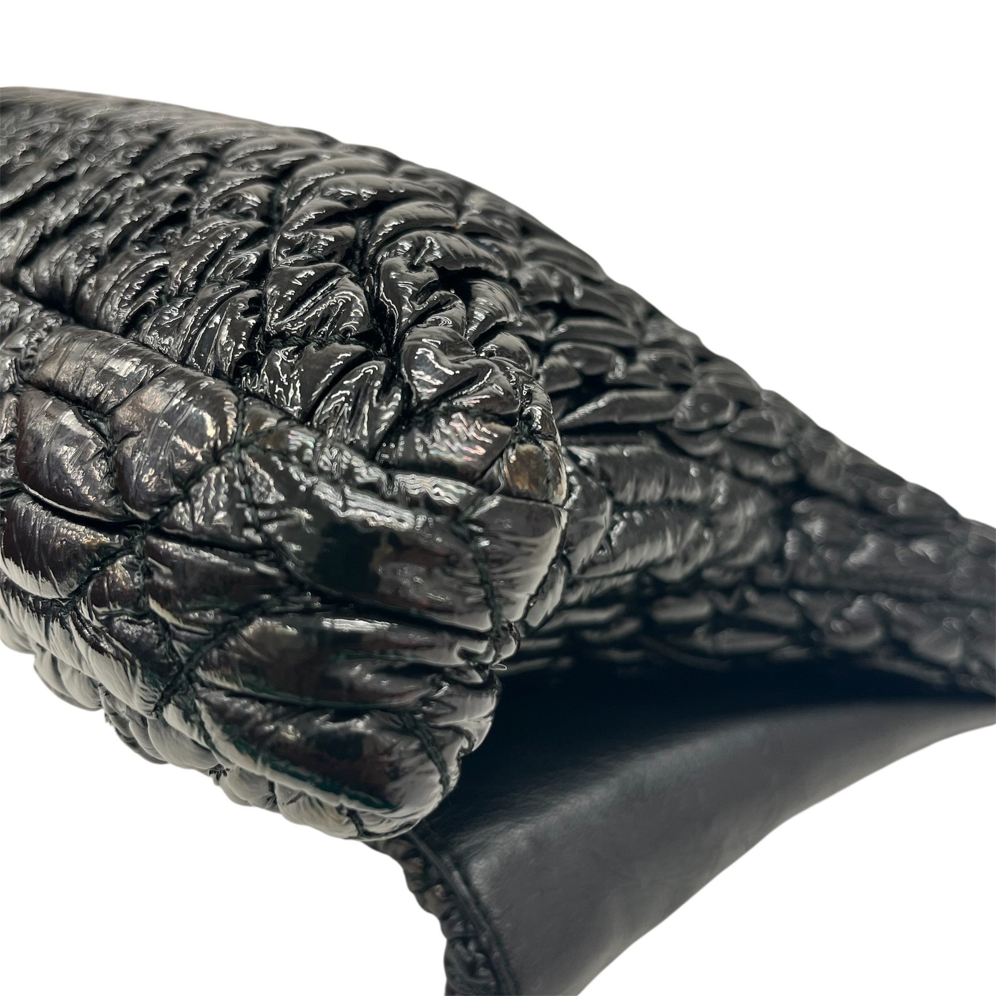 Miu Miu Matelasse Black Patent Leather Clutch Bag Shoulder Bag (Pre-Owned)