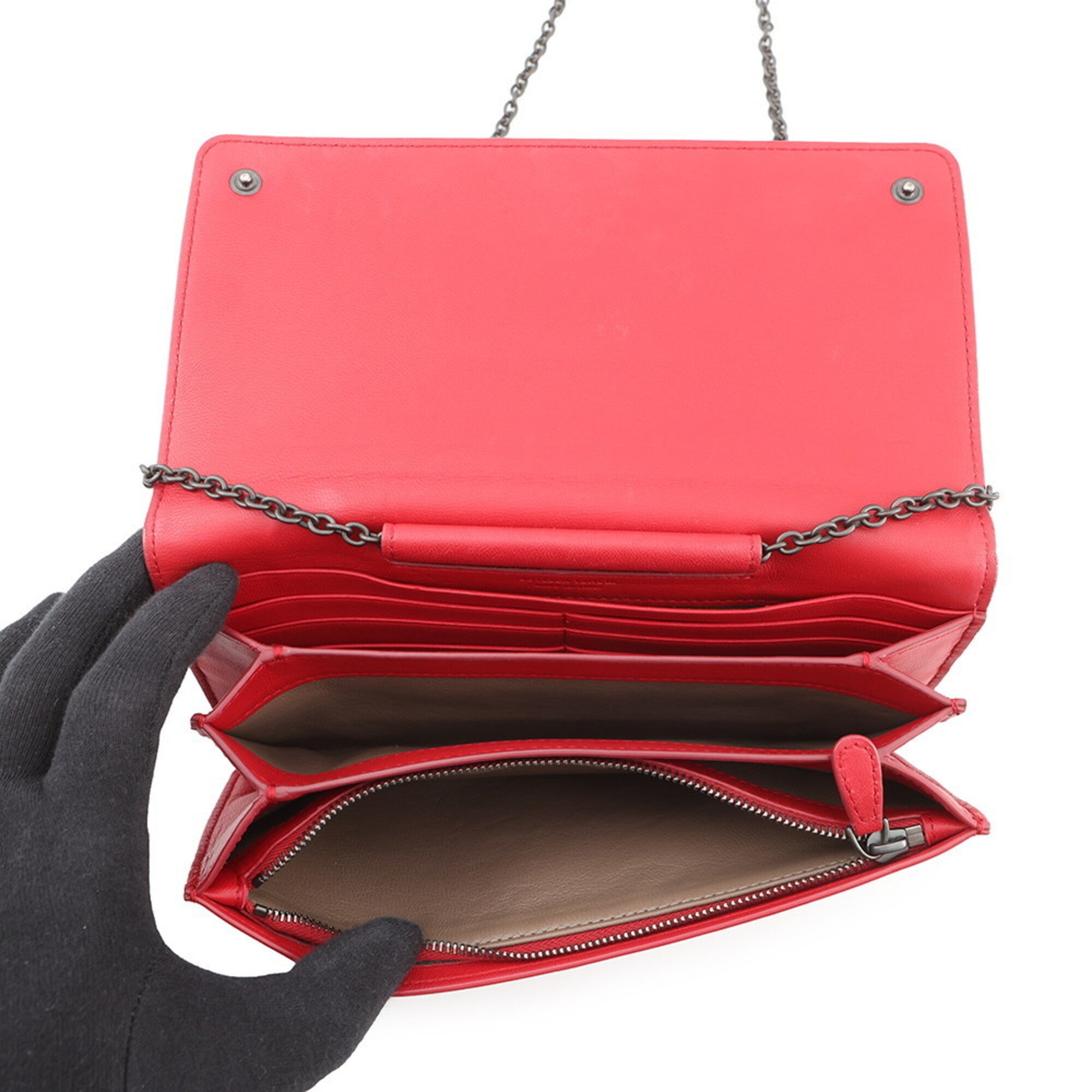 Bottega Veneta Red Color Leather Chain/Shoulder Wallet (Pre-Owned)