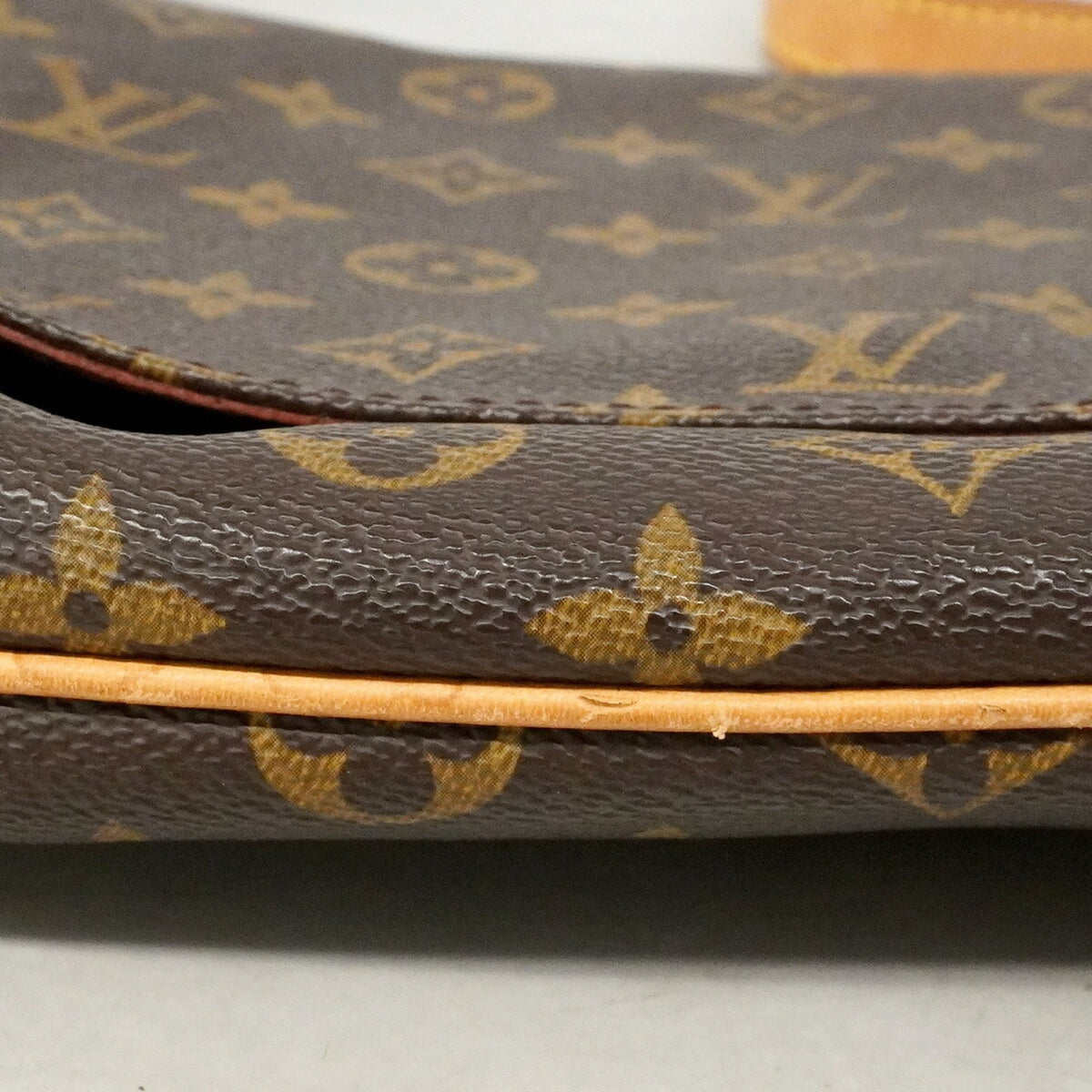 Louis Vuitton Brown Shoulder Bag (Pre-Owned)