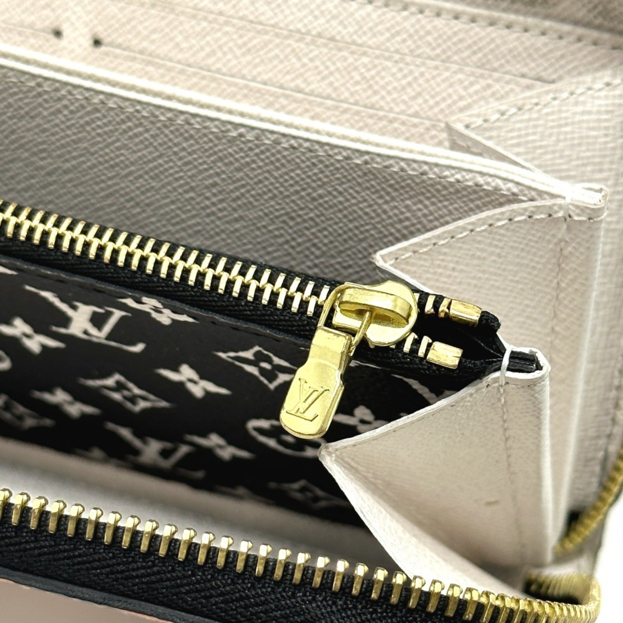 Louis Vuitton Monogram Graffiti Brown Monogram Long Wallet (Bi-Fold) (Pre-Owned)