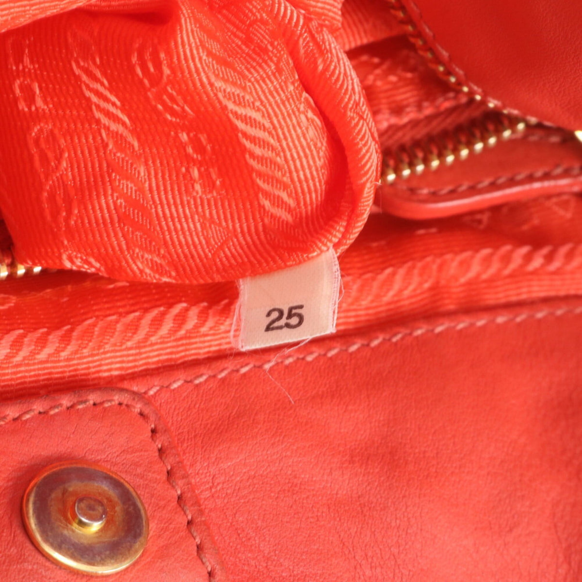 Prada Pink Leather Nylon Handbag Shoulder Bag Tote Bag (Pre-Owned)