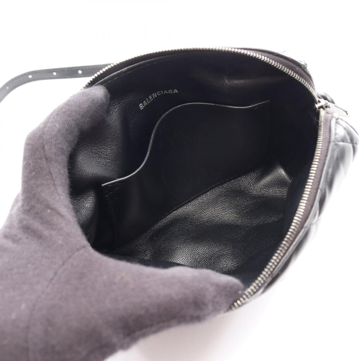 Balenciaga Black Leather Shoulder Bag (Pre-Owned)