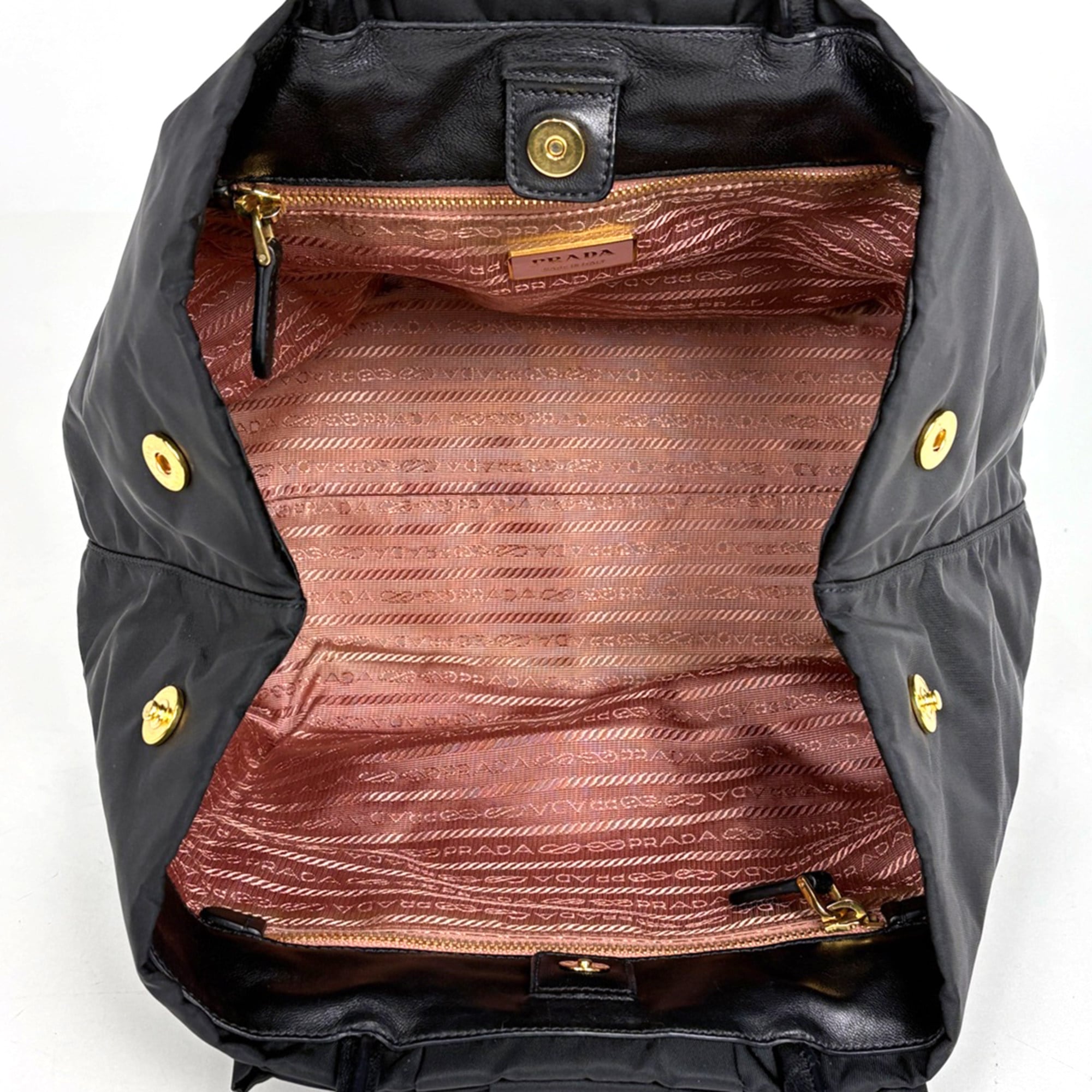 Prada Black Leather Handbag Tote Bag (Pre-Owned)