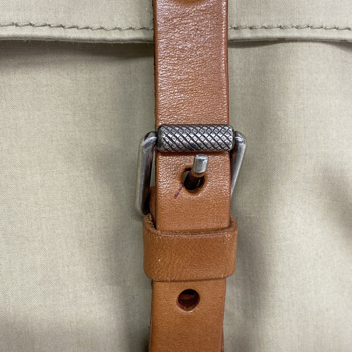 Gucci Beige Nylon Shoulder Bag (Pre-Owned)