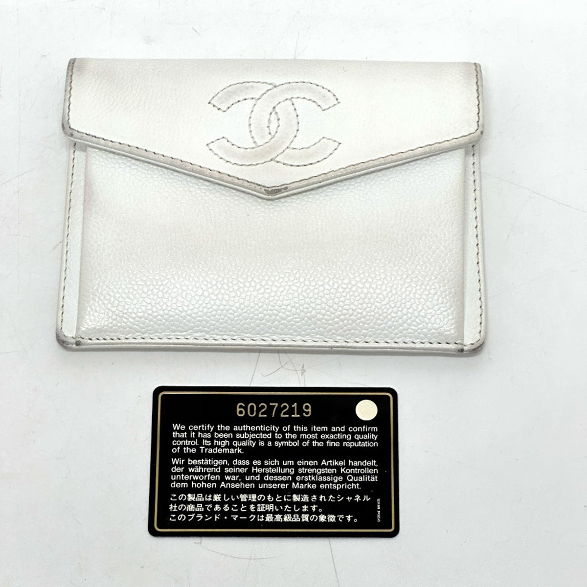 Chanel White Grained Calfskin Wallet (Bi-Fold) (Pre-Owned)