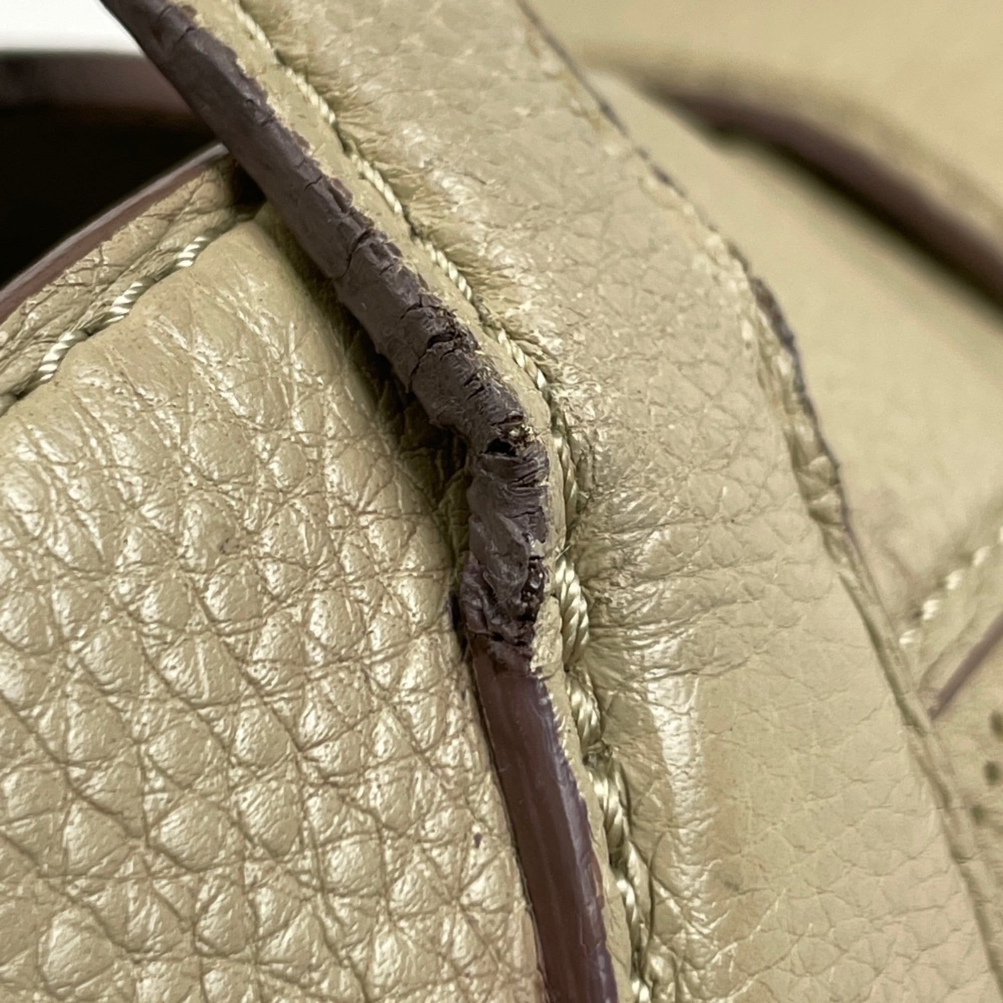 Louis Vuitton Beige Opal Monogram Mahina Leather Tote Bag (Pre-Owned)