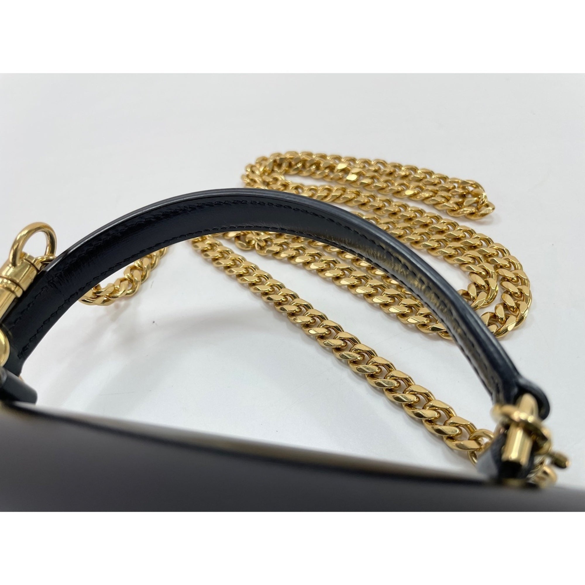 Celine Black Shoulder Bag (Pre-Owned)
