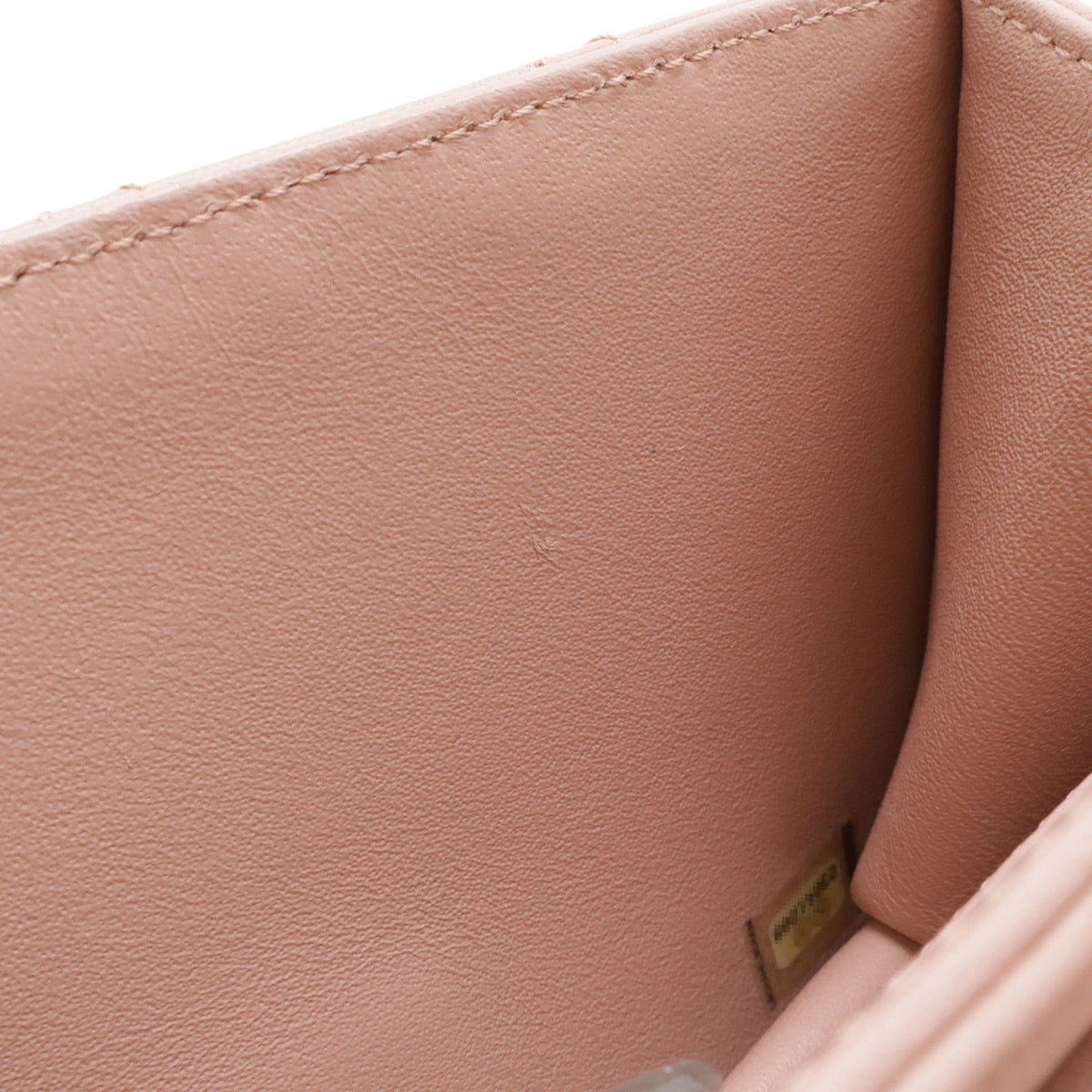 Chanel Matelasse Pink Leather Shoulder Bag (Pre-Owned)